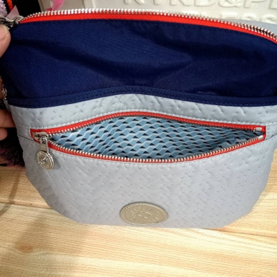Kipling กระเป๋าสะพายข้าง คิปลิ้ง GO LAISURE GA รุ่น ARTO