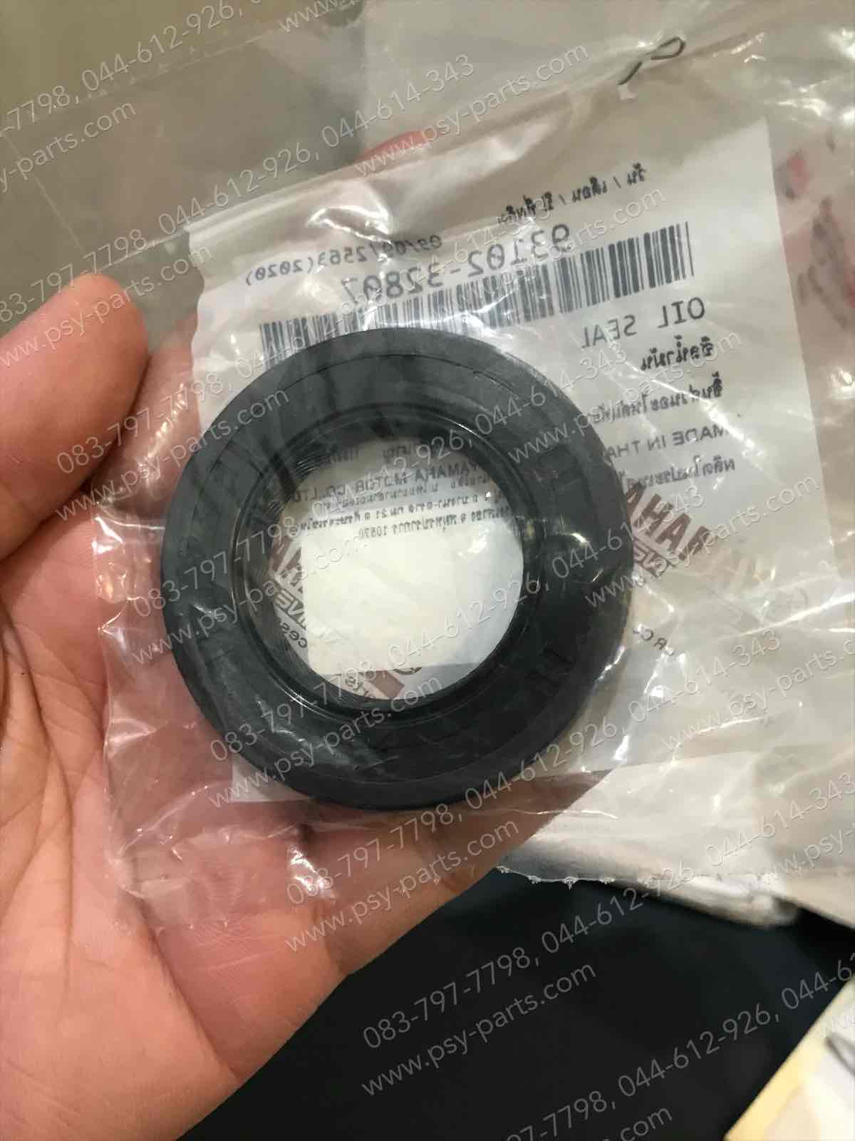 ซีลเพลาล้อหลัง AEROX แท้ๆ 93102-32807