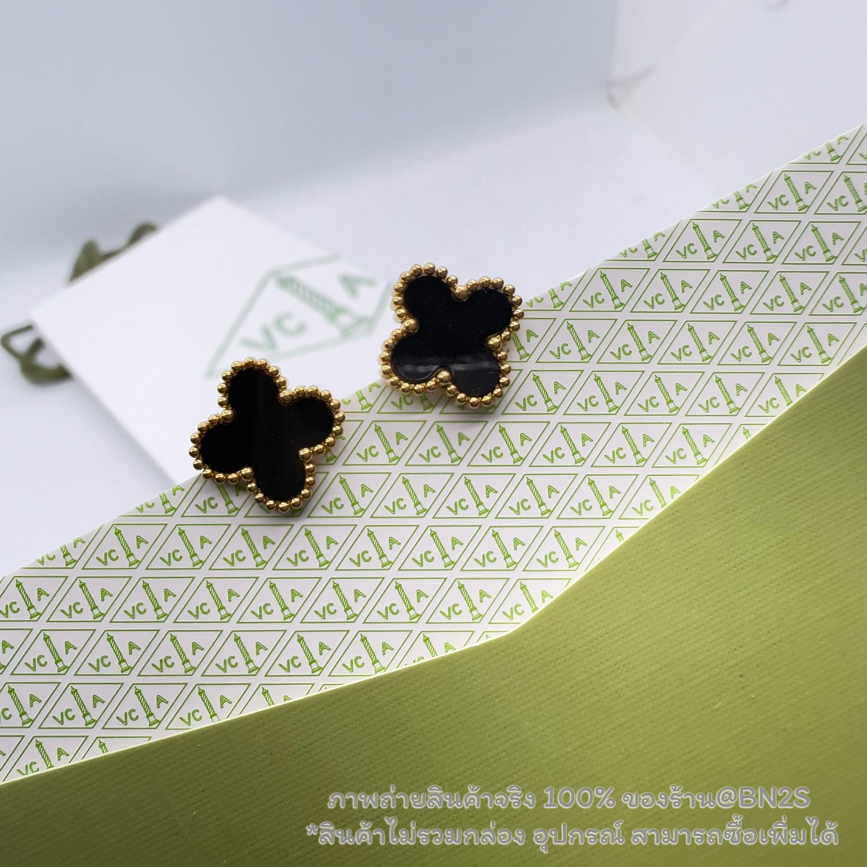 สีดำ | V C & A Alhambra earrings ต่างหูรูปใบโคลเวอร์ สไตล์แวนคีฟ พร้อมส่ง 5 สี อะไหล่สีทอง งานสแตนเลส ไม่ดำ ก้านเเข็ง ไม่รวมกล่อง อุปกรณ์ ไม่ปั๊มแบรนด์ สำเนา สำเนา สำเนา สำเนา
