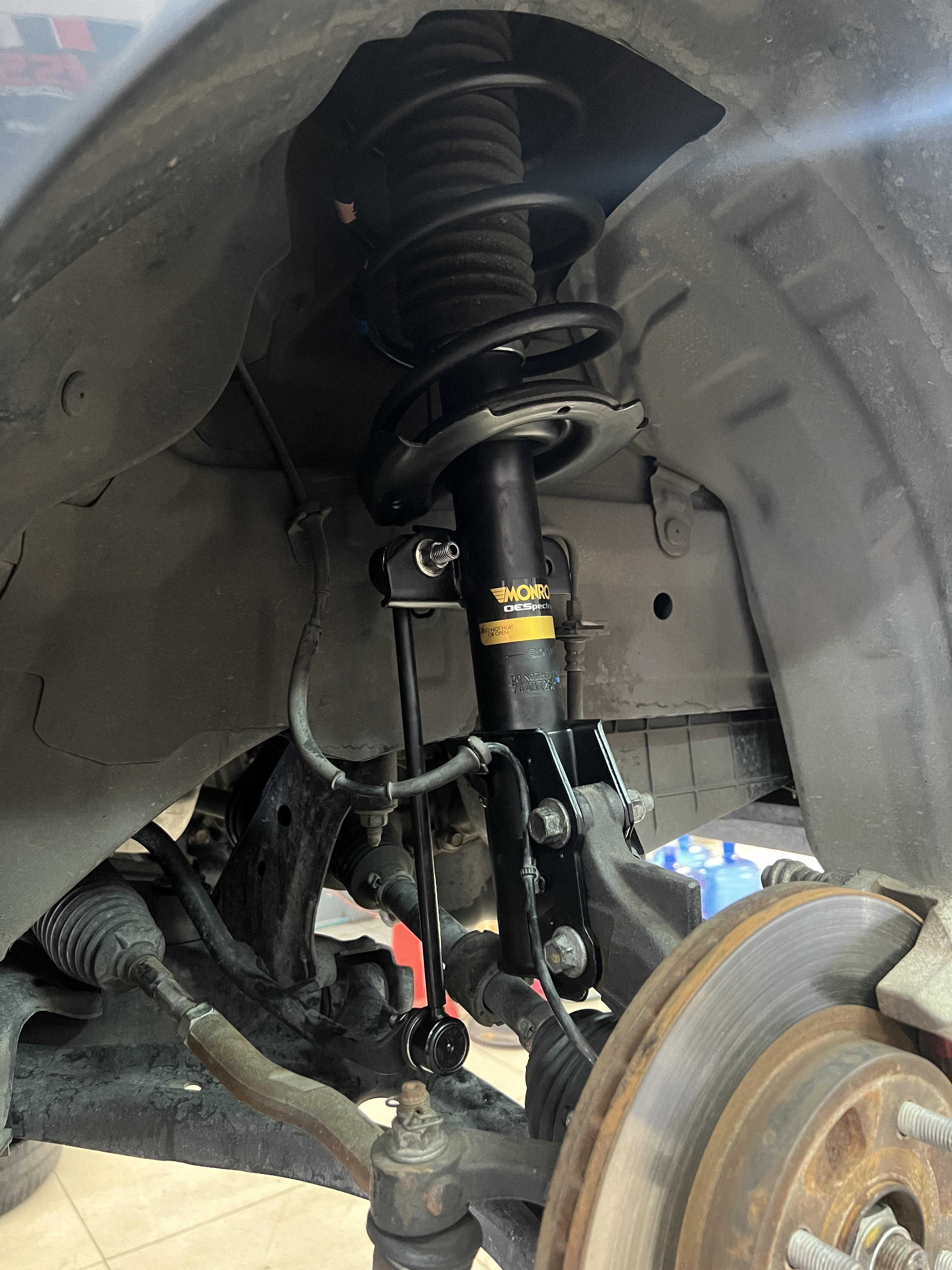 MAZDA 2 DE เปลี่ยนโช้คอัพ ใช้งานประจำวัน [+] Monroe oe spectrum พร้อมอะไหล่ครบชุด Location : https://goo.gl/maps/HrNUAZXPN94KvxZ98? รถยนต์มีปัญหาไม่รู้ต้องแก้ตรงไหน ทางเรายินดี ตรวจหาปัญหาและหาวิธีแก้ บอกลูกค้าก่อนลงมือทำเสมอด้วยราคาเป็นธรรม เวลาบริการ วันจันทร์-วันอาทิตย์ 09:00 น. - 17.30 น. #monroe #Mazda2 #โช้คอัพ #ช่วงล่าง #โช๊ค #ยางรถยนต์