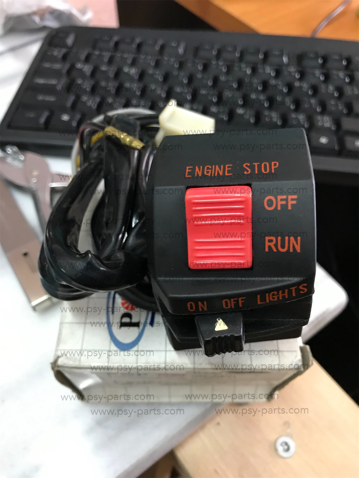 สวิทช์แฮนด์ AKIRA (T) ด้านขวา