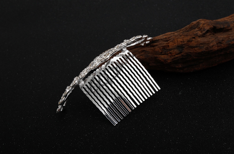 มงกุฏเพชร ขนาดกว้าง 10.5 สูง 4 ซม. แบบหวีปักง่าย #พร้อมส่ง