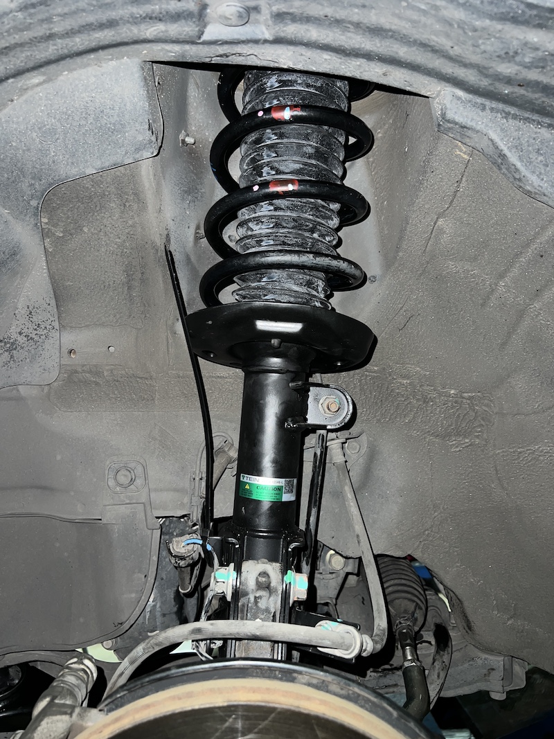 Honda Civic FB | ฟื้นฟูช่วงล่างครบชุด Tein EnduraPro + ลูกหมาก 555/TRW | คืนความหนึบแน่น - ยางเจริญรุ่งเรือง Civic FB คันนี้...จบทุกปัญหาช่วงล่าง! ฟื้นคืนความหนึบแน่นเหมือนรถใหม่! ✨ ใครใช้ Honda Civic FB แล้วรู้สึกว่ารถเริ่มโคลงเคลง, พวงมาลัยหลวม, หรือมีเสียงดัง "กุกกัก"... ถึงเวลาส่งรถมาให้ผู้เชี่ยวชาญดูแลแบบยกชุดแล้วครับ! เราจัดเต็มชุดฟื้นฟูช่วงล่างระดับพรีเมียม! ✅ โช้คอัพ Tein EnduraPro Basic: คืนความ หนึบแน่น สไตล์ญี่ปุ่น ด้วยเทคโนโลยี H.B.S. ช่วยซับแรงกระแทก ✅ ปีกนกล่าง TRW: ปีกนกล่างคุณภาพ OEM เพื่อความแข็งแรงและสมบูรณ์แบบ ✅ ลูกหมากชุดใหญ่ (ตอง 5 ญี่ปุ่นแท้): เปลี่ยนยกชุดทั้ง ลูกหมากแร็ค, ลูกหมากคันชัก และลูกหมากปีกนกล่าง ที่ "แน่น เหนียว ทนทาน" คืนความแม่นยำขั้นสูงสุด สิ่งที่จะได้รับหลังจากติดตั้ง: ช่วงล่างหนึบ มั่นคง: เข้าโค้งมั่นใจ ลดอาการโคลงเคลง พร้อมการซับแรงกระแทกที่ดีขึ้น พวงมาลัยแม่นยำ: หายขาดจากอาการหลวม, เสียงดัง และอาการสั่นสะท้านที่พวงมาลัย ความทนทานยาวนาน: มั่นใจในคุณภาพอะไหล่ระดับโลกทั้ง Tein, TRW และตอง 5 ญี่ปุ่นแท้ เหมาะสำหรับใคร? เจ้าของ Civic FB ที่ต้องการฟื้นฟูช่วงล่างให้กลับมาสมบูรณ์แบบ 100% ผู้ที่ต้องการอะไหล่ที่ทนทาน เน้นความปลอดภัยและสมรรถนะการขับขี่ 👉 อย่าปล่อยให้อะไหล่เสื่อม! แวะมาตรวจเช็กกับผู้เชี่ยวชาญวันนี้ครับ 📌 สอบถามข้อมูลเพิ่มเติม หรือนัดหมายเข้ารับบริการ ☎️ : 08-6569-1915 ☎️ : 08-6544-5963 💬 Line id : @88rw 📍 Location : https://goo.gl/maps/HrNUAZXPN94KvxZ98 🌐 Facebook : https://www.facebook.com/88rwtire