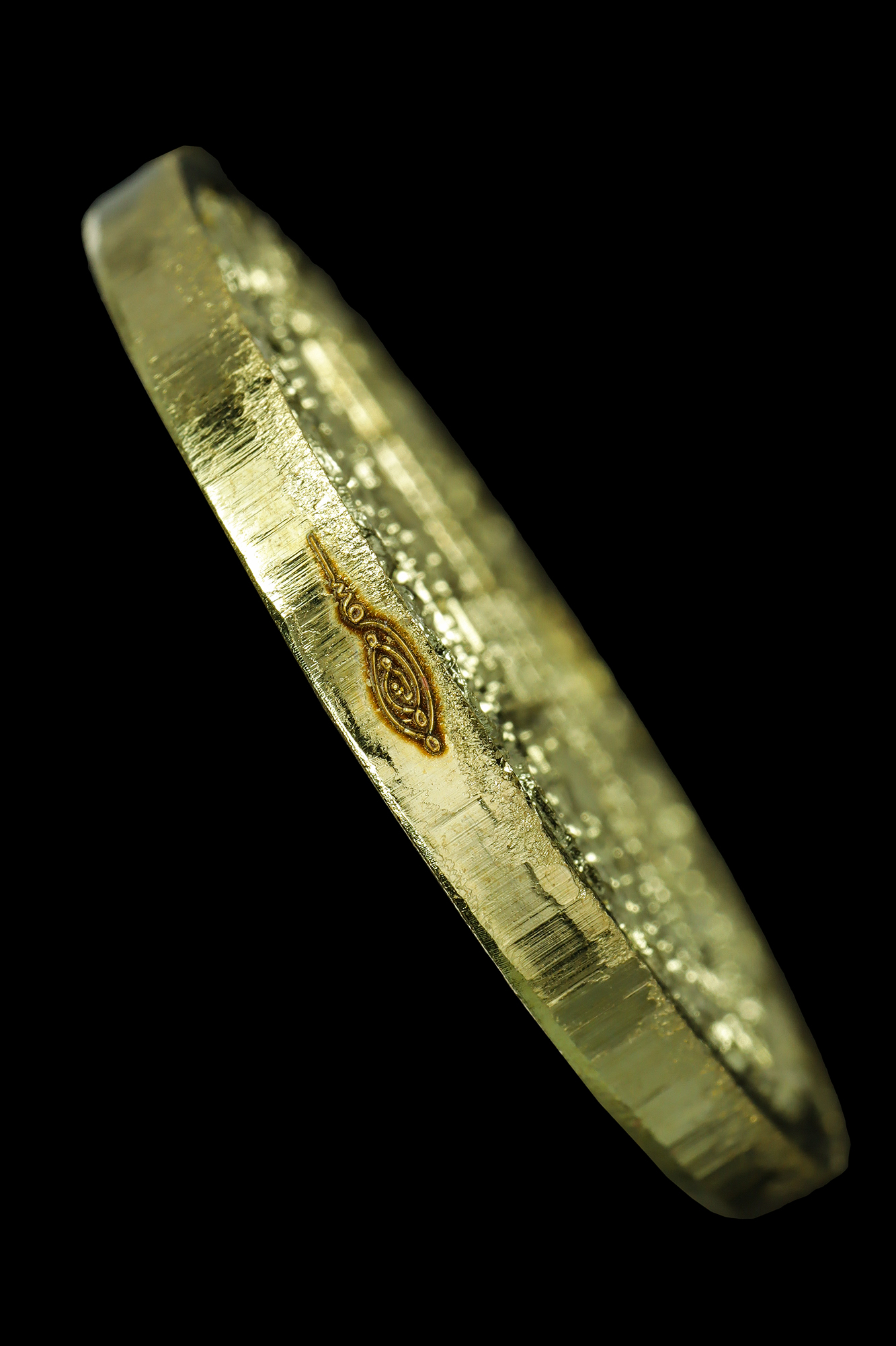 เหรียญสุกิตติมา "ยันดวง"เนื้อทองเหลือง เสริมดวง เสริมโชควาสนา แห่งวัดหน้าพระบรมธาตุนครศรีธรรมราช