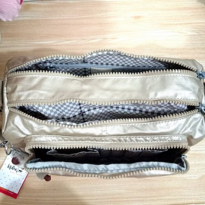 SALE! คิปลิ้ง Kipling กระเป๋าสะพายข้างReth