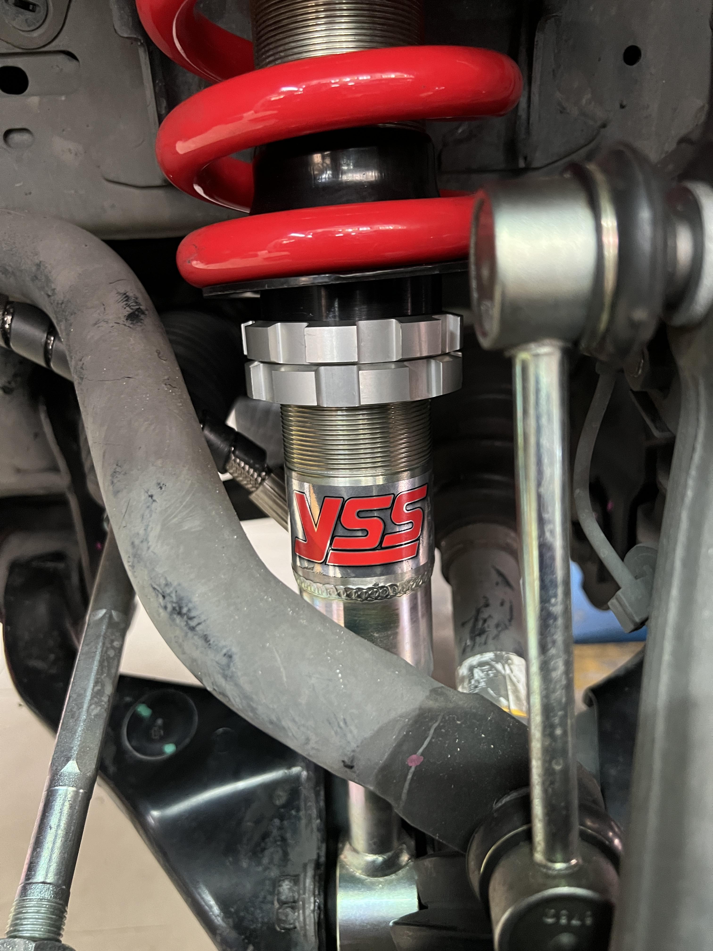 TOYOTA HILUX REVO เข้ารับบริการอัพเกรดช่วงล่าง พร้อมเซ็ทอัพ และเปลี่ยนผ้าเบรกตัวท้อปใช้งานประจำวัน เบรกหนึบ มั่นใจ คอนโทรลเบรกนุ่มเนียน ปลอดภัย [+] YSS X SPORT [+] YSS SPRING PERFORMANCE [+] NEXTZER PROSPEC *เพื่อความรวดเร็วนัดหมายก่อนเข้ารับบริการครับ 𝙊𝙪𝙧 𝙎𝙚𝙧𝙫𝙞𝙘𝙚 บริการทางร้านเรารับทำอะไรบ้าง 👉มียางรถยนต์ทุกยี่ห้อให้เลือกซื้อ 👉โช้คอัพ สปริง 👉เช็คช่วงล่าง แก้ปัญหาให้ตรงจุด 👉ติดตั้งยางแบบไร้รอย 100% 👉บริการสลับยาง ตามอายุ 👉บริการล้างลิ้นปีกผีเสื้อ 👉บริการเช็คระยะรถยนต์ 👉เปลี่ยนถ่ายของเหลวทั้งระบบ 👉ตั้งศูนย์ด้วยเครื่อง HUNTER นำเข้าจาก USA สอบถามข้อมูลเพิ่มเติม หรือนัดหมายเข้ารับบริการ ☎️ : 08-6569-1915 ☎️ : 08-6544-5963 Line id : @88rw Facebook : https://www.facebook.com/88rwtire Location : https://goo.gl/maps/HrNUAZXPN94KvxZ98? #รถยนต์มีปัญหาไม่รู้ต้องแก้ตรงไหน ทางเรายินดี ตรวจหาปัญหาและหาวิธีแก้ บอกลูกค้าก่อนลงมือทำเสมอราคาเป็นธรรม #yss #yssxsport #Nexzter