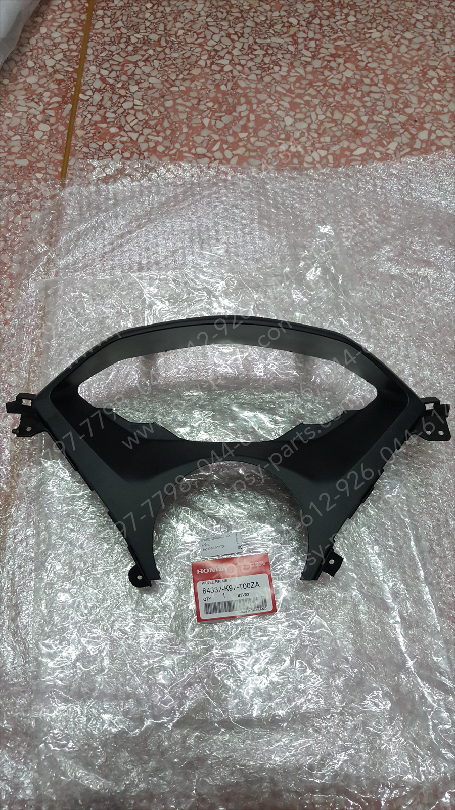 ฝาครอบเรือนไมล์-หลัง PCX 150/18 แท้ๆ สีดำด้าน 64337-K97-T00ZA