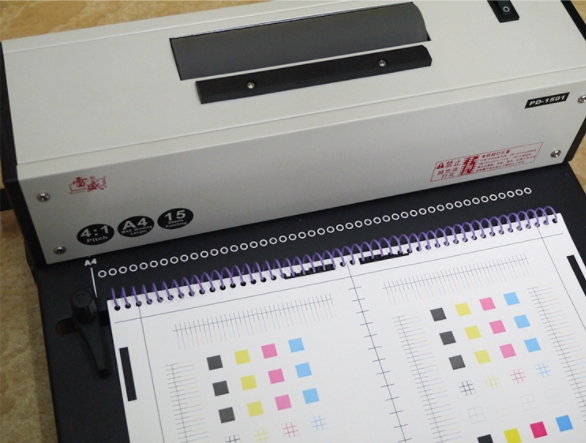เครื่องเข้าเล่มสันเกลียวไฟฟ้า PD-1501