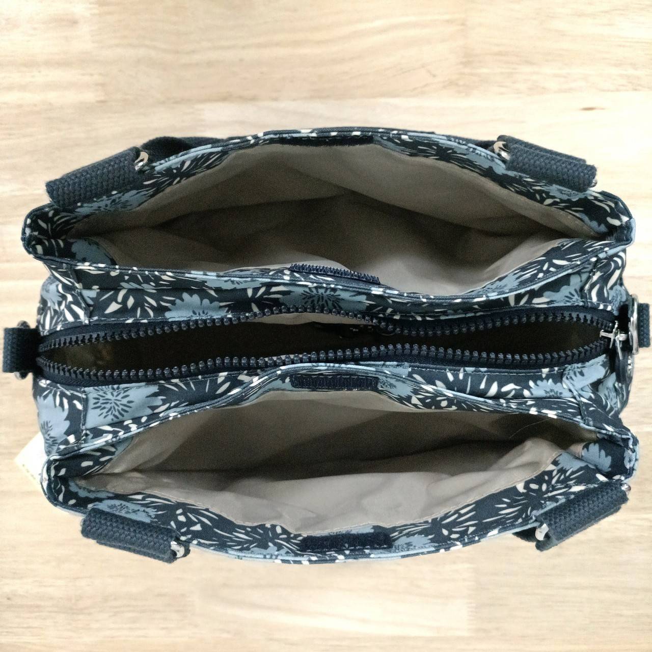 กระเป๋าสะพาย คิปลิง คิปลิ้ง คิบลิง Kipling Damen Orelie