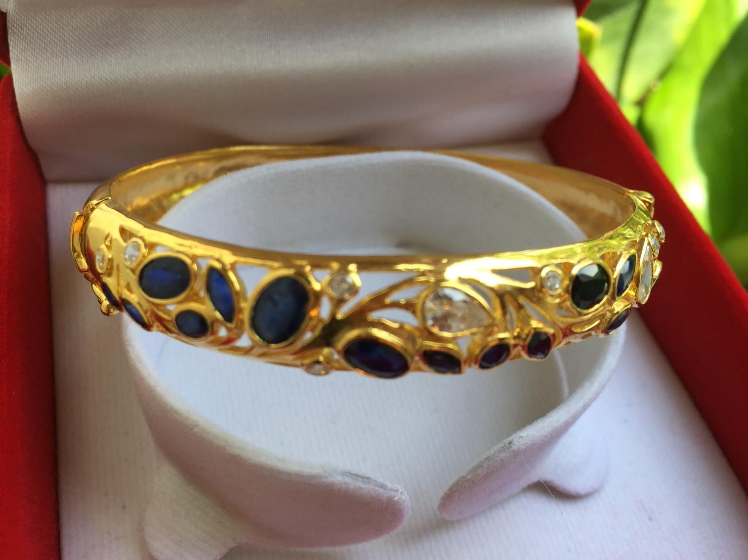 กำไลข้อมือ พลอยไพลินแท้ เสริมดวง