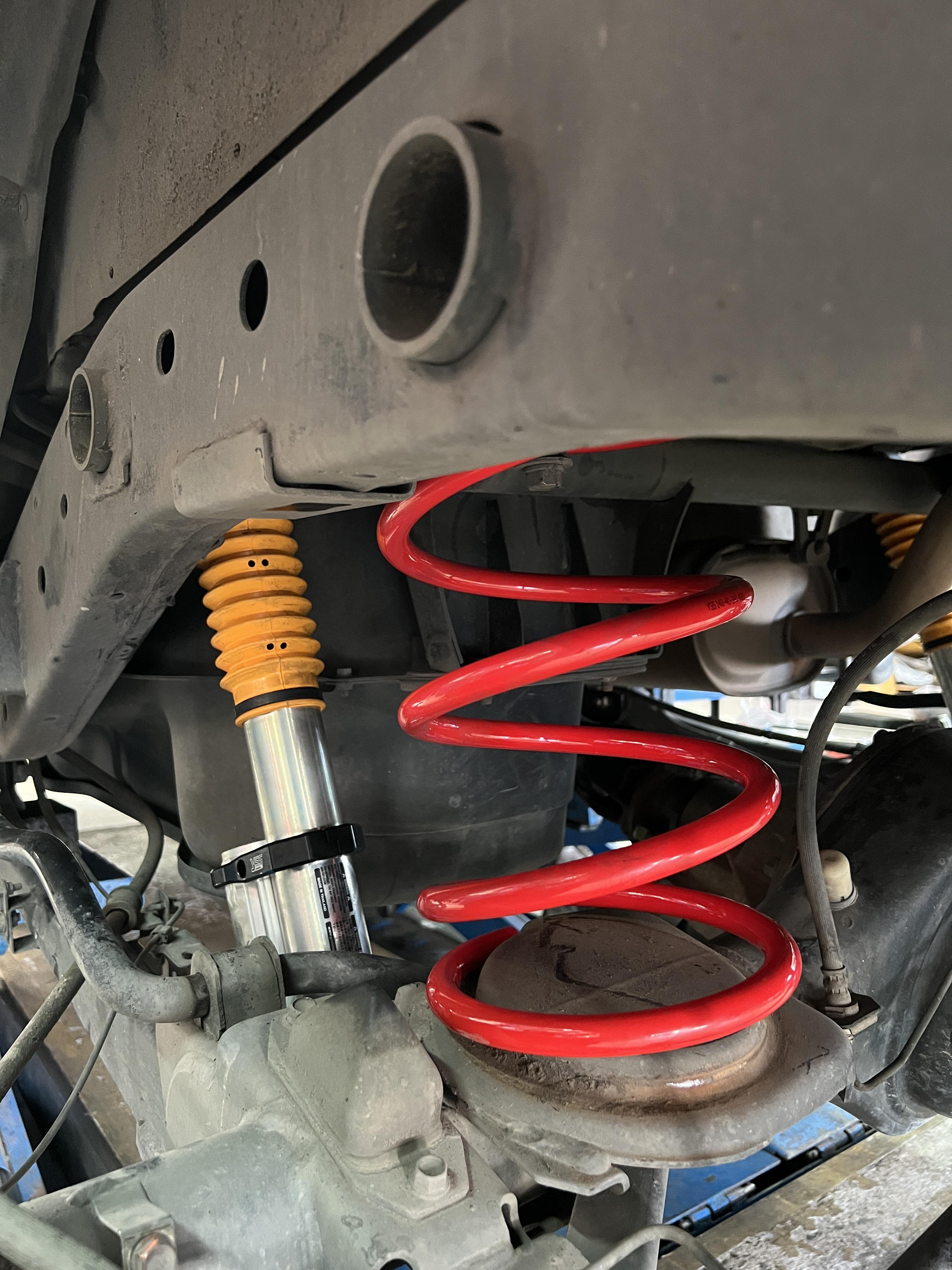 MITSUBISHI PAJERO อัพเกรดช่วงล่างเน้นใช้งานของดี [+] YSS COMFORT SPRING [+] NEXZTER PRO SPEC Location : https://goo.gl/maps/HrNUAZXPN94KvxZ98? รถยนต์มีปัญหาไม่รู้ต้องแก้ตรงไหน ทางเรายินดี ตรวจหาปัญหาและหาวิธีแก้ บอกลูกค้าก่อนลงมือทำเสมอด้วยราคาเป็นธรรม เวลาบริการ วันจันทร์-วันอาทิตย์ 09:00 น. - 17.30 น. #mitsubishipajero #yssxsport #NexzterProSpec #โช้คอัพ #ช่วงล่าง #โช๊ค #ยางรถยนต์