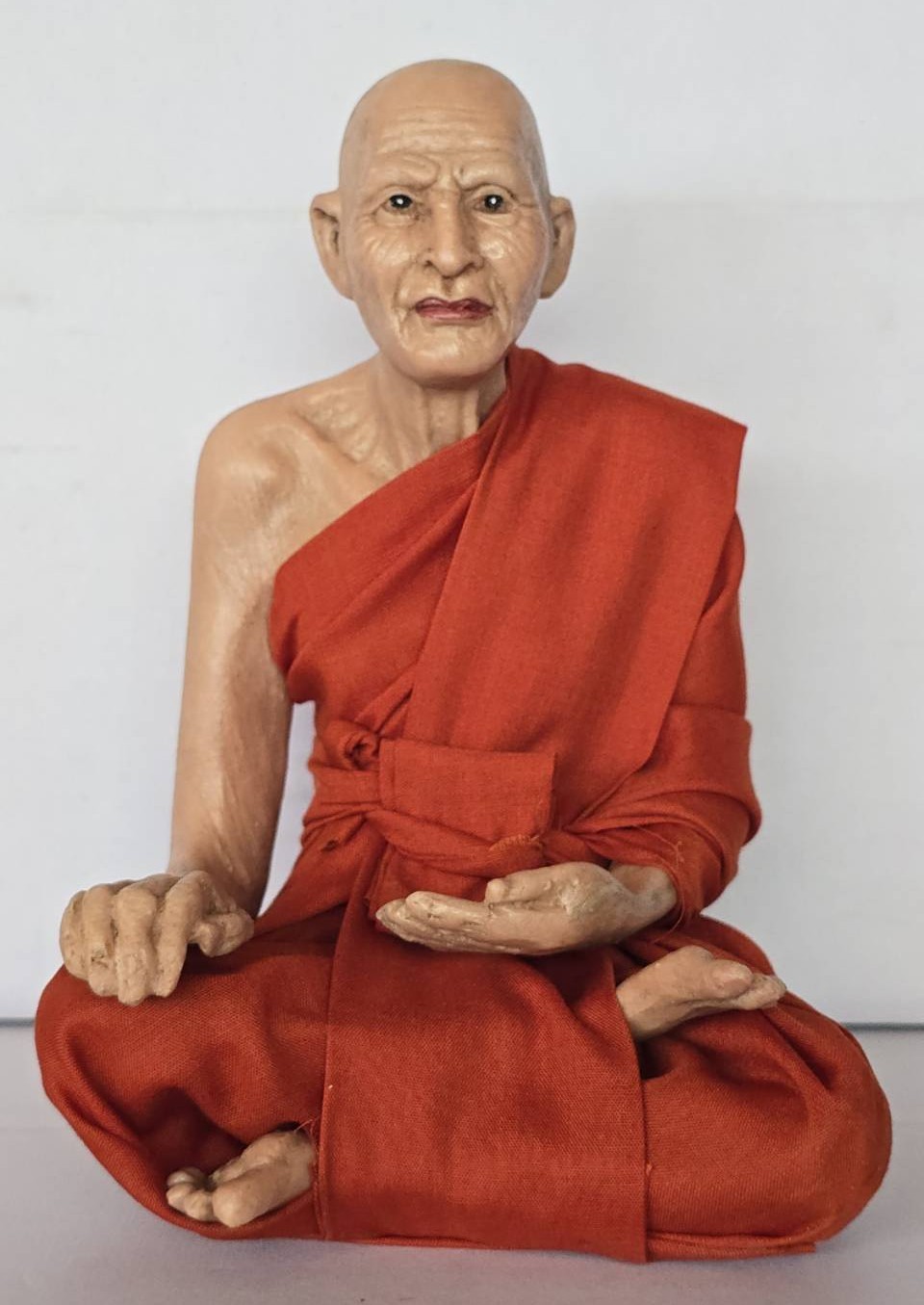 หลวงปู่ศุข ขนาด5นิ้ว