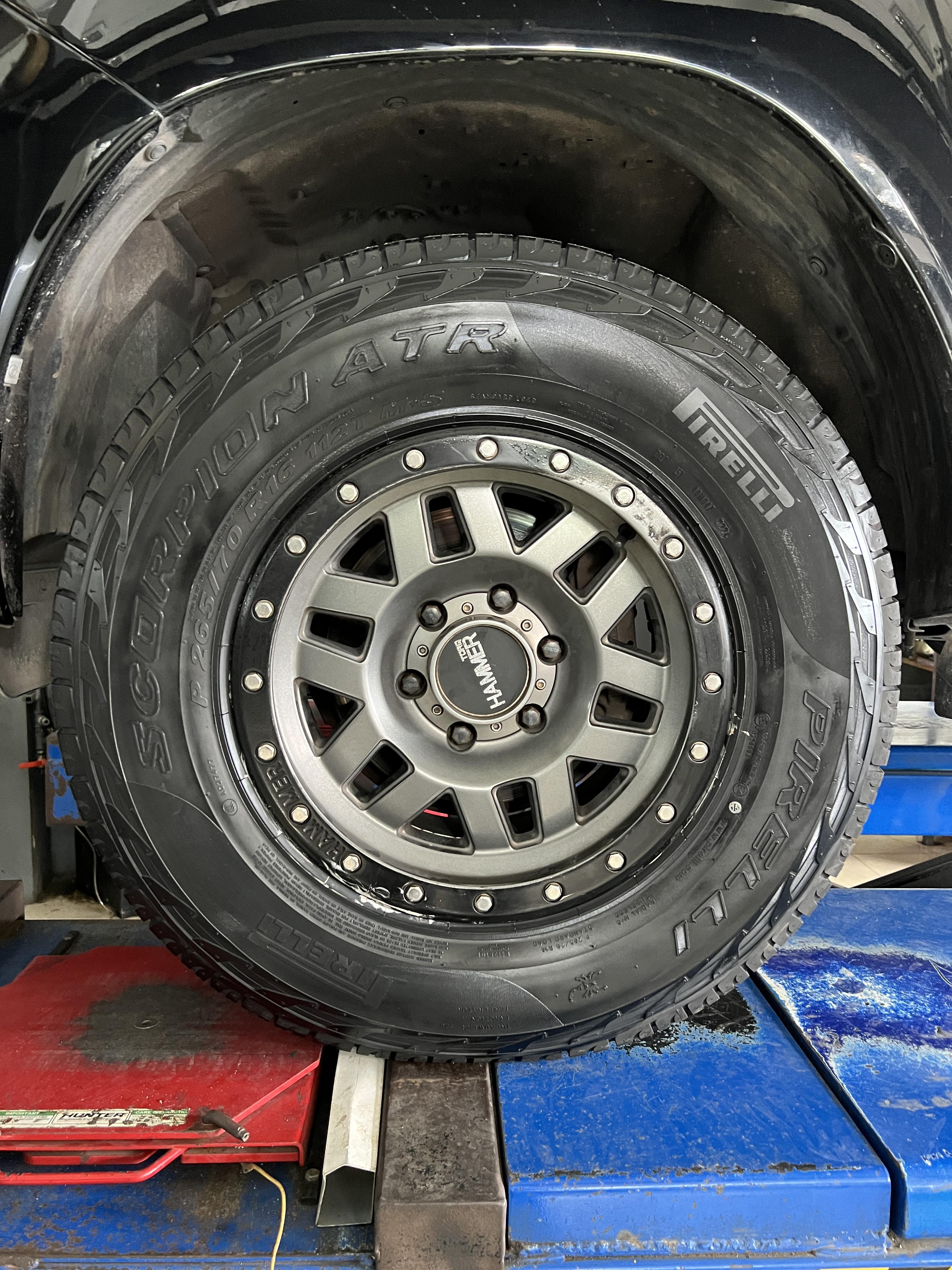 TOYOTA VIGO เปลี่ยนยางรถยนต์ พร้อมซ่อมบำรุงช่วงล่าง [+] PIRELLI SCORPION ATR 265/70R16 [+] ลูกหมากตอง5ญี่ปุ่น Location : https://goo.gl/maps/HrNUAZXPN94KvxZ98? รถยนต์มีปัญหาไม่รู้ต้องแก้ตรงไหน ทางเรายินดี ตรวจหาปัญหาและหาวิธีแก้ บอกลูกค้าก่อนลงมือทำเสมอด้วยราคาเป็นธรรม เวลาบริการ วันจันทร์-วันอาทิตย์ 09:00 น. - 17.30 น. #ToyotaVigo #ลูกหมากตอง5ญีปุ่่น #pirelli #โช้คอัพ #ช่วงล่าง #โช๊ค #ยางรถยนต์