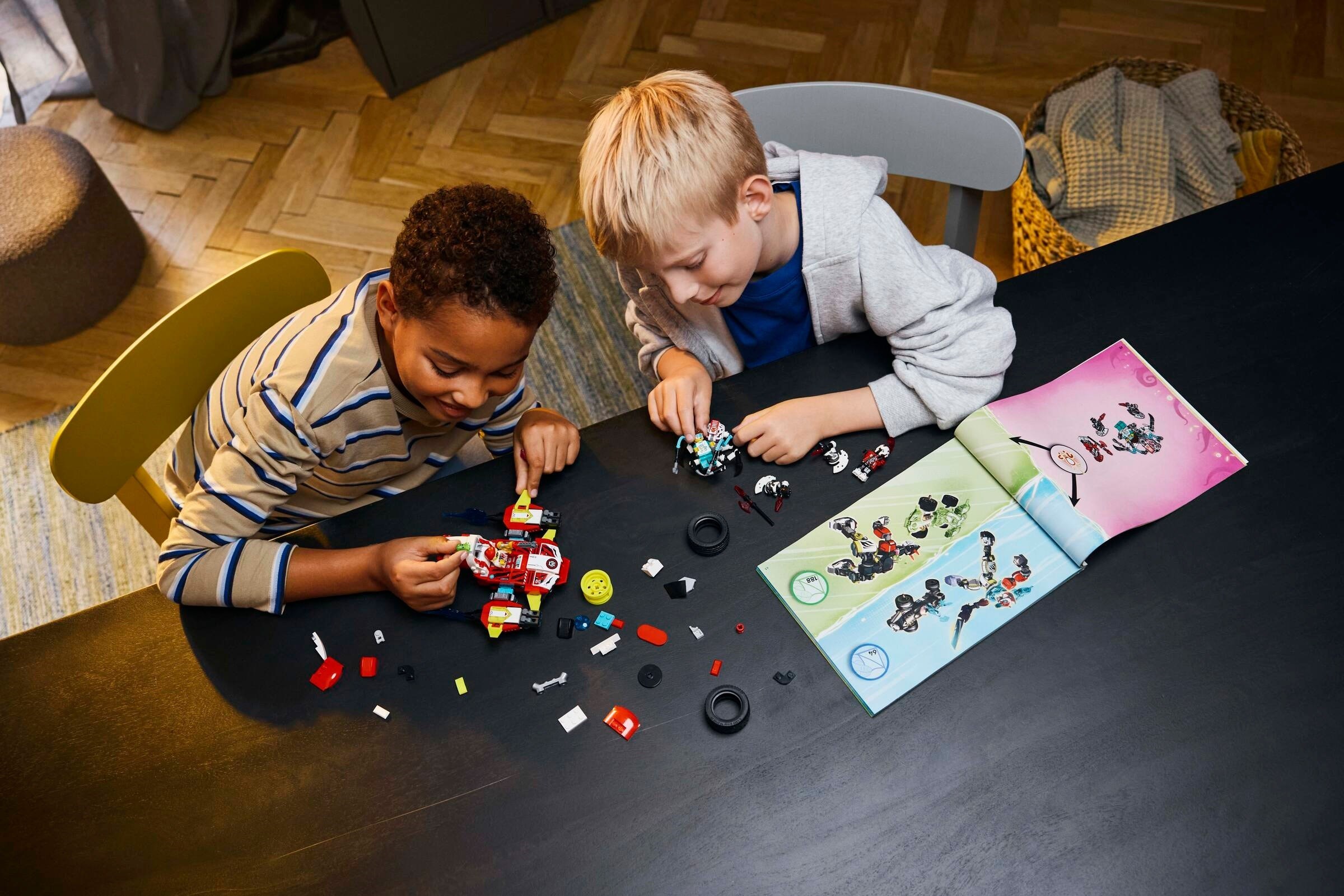 LEGO DREAMZzz เลโก้ 71497 Cooper's Tiger Mech and Zero's Hot Rod Car