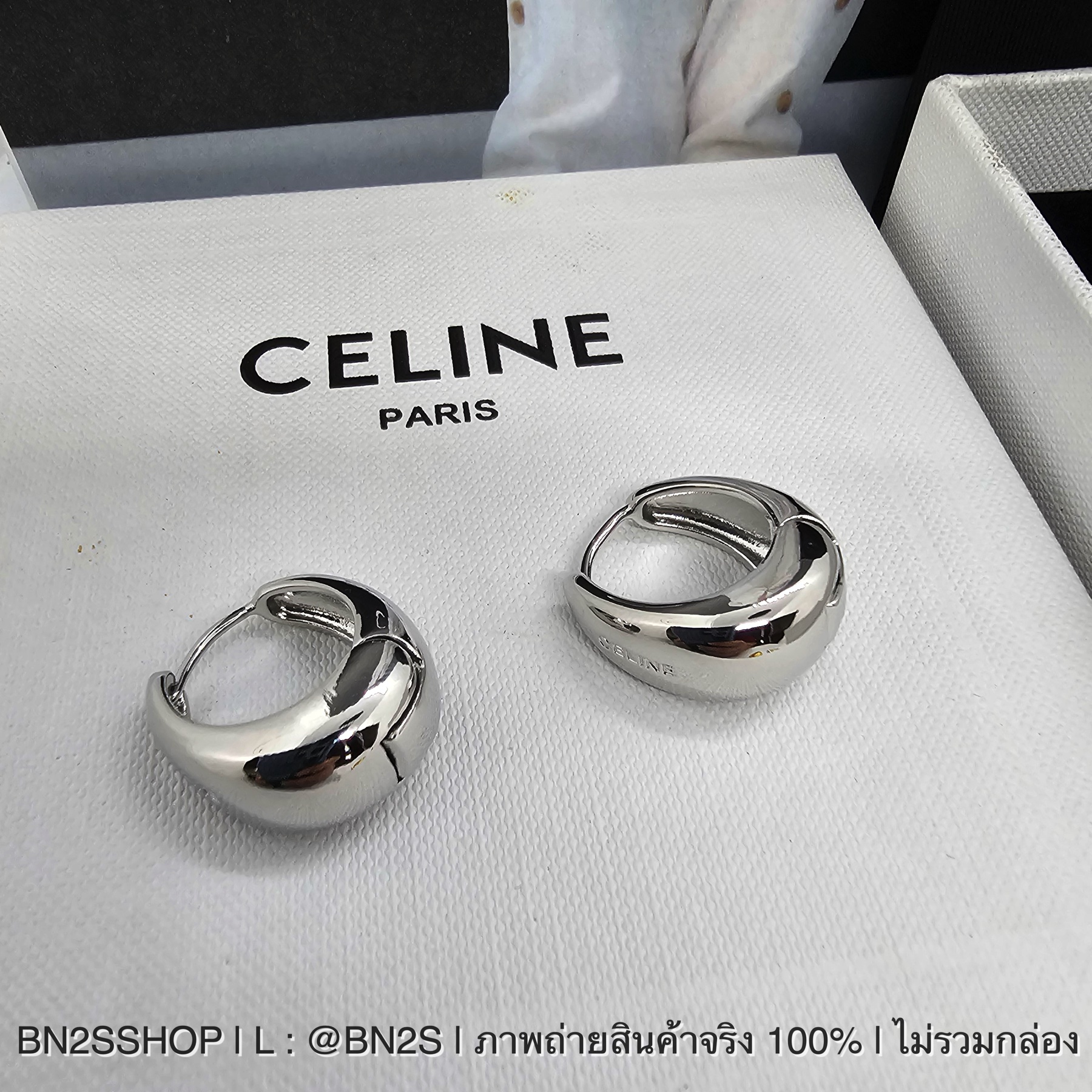 สีเงิน | CELINE Droip Earrings ต่างหูซีลี จี้ทรงหยดน้ำ งานปั๊มแบรนด์ ด้านข้าง พร้อมส่งในไทย