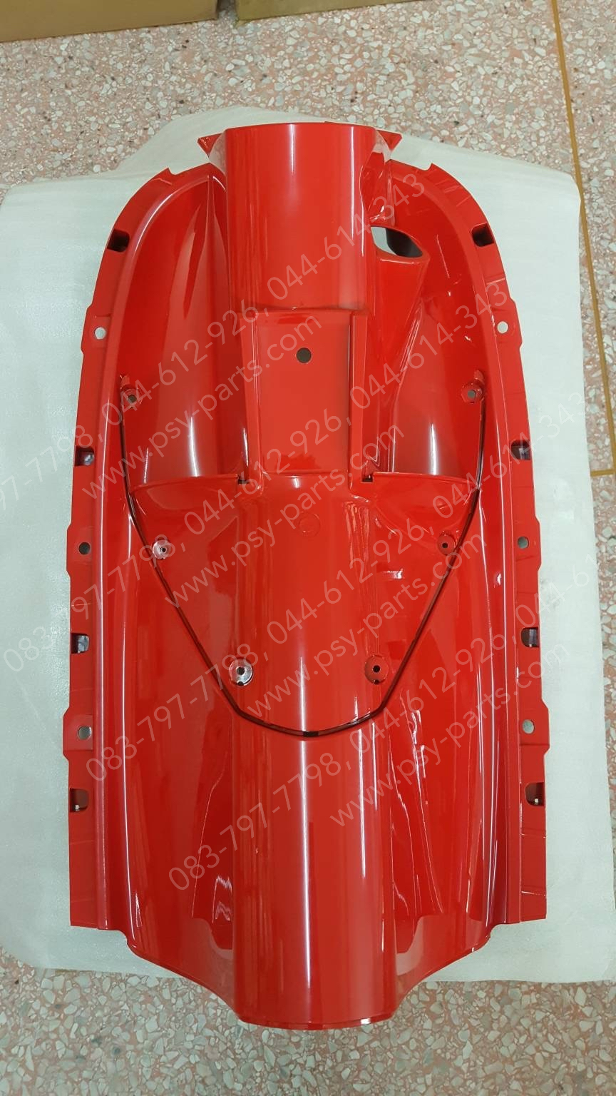 บังลม ตัวใน SCOOPY-I แท้ๆ สีแดงสด (R310) 81141-KYT-900ZC Honda