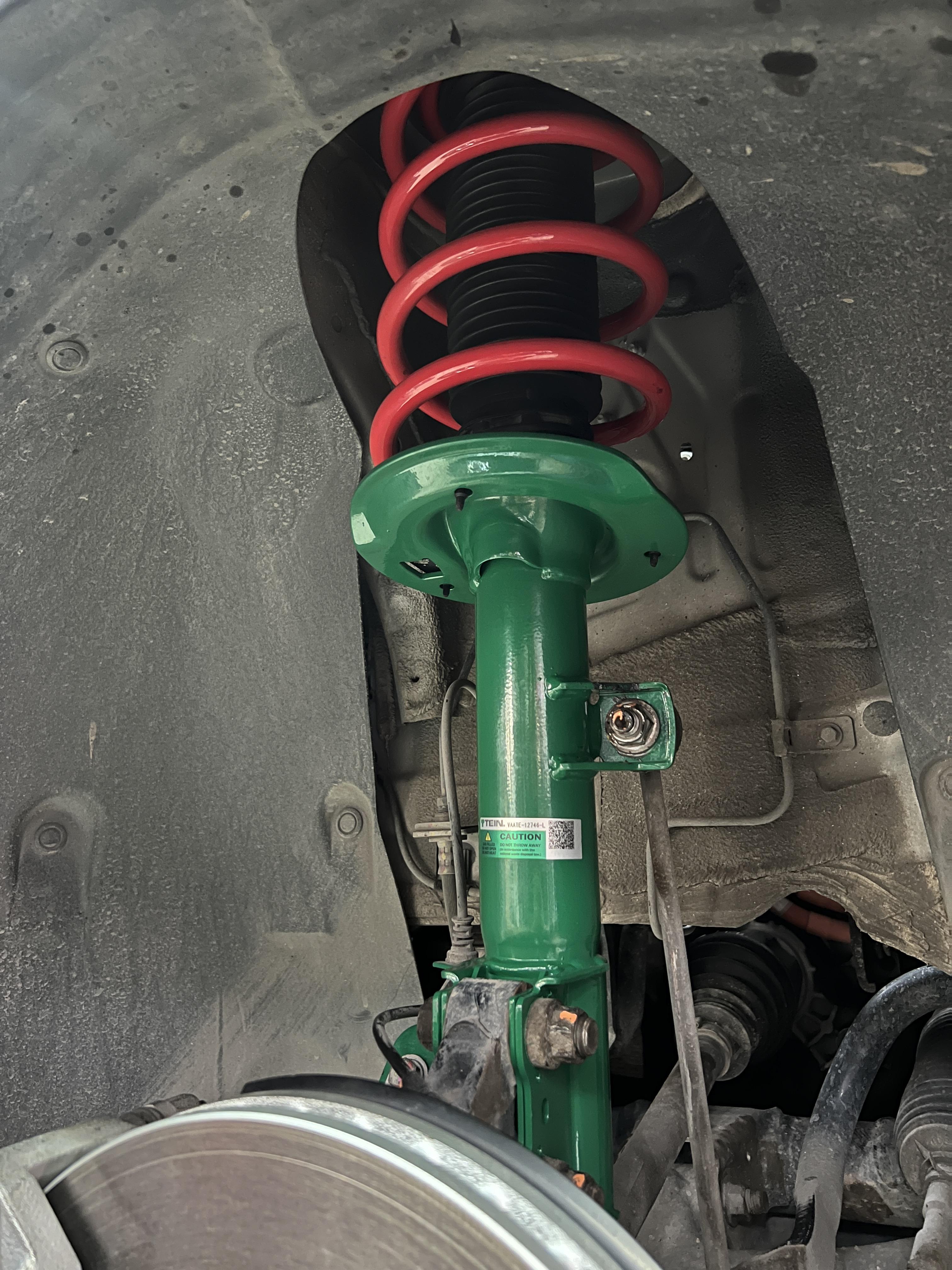 BYD ATTO3 เข้ารับบริการอัพเกรดช่วงล่างเพิ่มความนุ่มนวล ลดอาการย้วยส่าย แบบจบ นุ่ม พรีเมี่ยม เปลี่ยนให้รถน่าใช้งานมากยิ่งขึ้น [+] TEIN ENDURA PRO [+] YSS SPRING SPORT *เพื่อความรวดเร็วในการเข้ารับบริการ แนะนำนัดหมายก่อนครับ 𝙊𝙪𝙧 𝙎𝙚𝙧𝙫𝙞𝙘𝙚 บริการทางร้านเรารับทำอะไรบ้าง 🔧 มียางรถยนต์ทุกยี่ห้อให้เลือกซื้อ 🔧 โช้คอัพ สปริง 🔧 เช็คช่วงล่าง แก้ปัญหาให้ตรงจุด 🔧 ติดตั้งยางแบบไร้รอย 100% 🔧 บริการสลับยาง ตามอายุ 🔧 บริการล้างลิ้นปีกผีเสื้อ 🔧 บริการเช็คระยะรถยนต์ 🔧 เปลี่ยนถ่ายของเหลวทั้งระบบ 🔧 ตั้งศูนย์ด้วยเครื่อง HUNTER นำเข้าจาก USA สอบถามข้อมูลเพิ่มเติม หรือนัดหมายเข้ารับบริการ ☎️ : 08-6569-1915 ☎️ : 08-6544-5963 Line id : @88rw Tiktok : https://www.tiktok.com/@88rwycrr Youtube : https://youtube.com/@88rw Facebook : https://www.facebook.com/88rwtire Location : https://goo.gl/maps/HrNUAZXPN94KvxZ98?coh=178573&entry=tt #รถยนต์มีปัญหาไม่รู้ต้องแก้ตรงไหน ทางเรายินดี ตรวจหาปัญหาและหาวิธีแก้ บอกลูกค้าก่อนลงมือทำเสมอราคาเป็นธรรมไม่เอาเปรียบ สบายใจคุณลูกค้า ร้านยางเจริญรุ่งเรือง ยินดีต้อนรับครับ