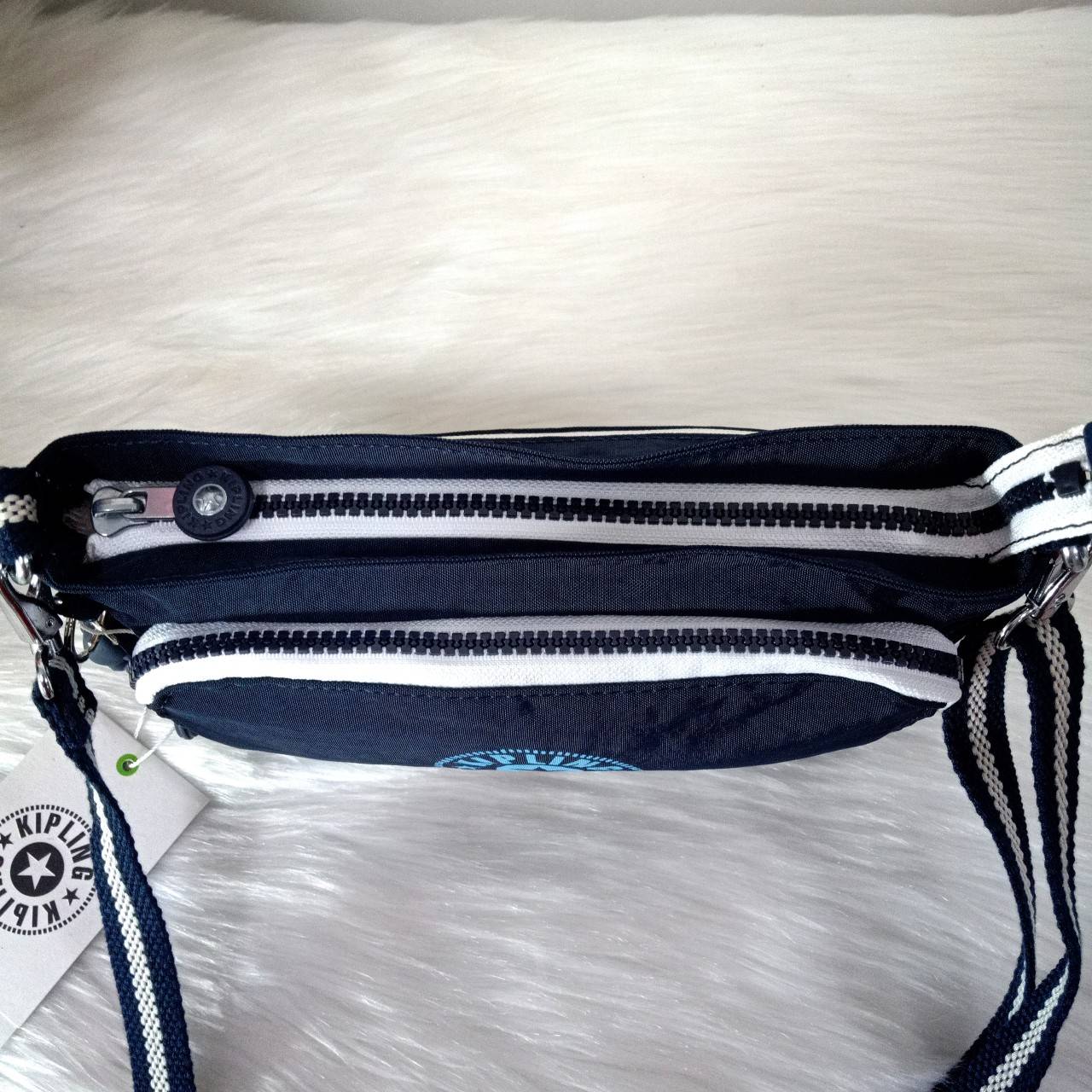 กระเป๋าสะพาย Kipling คิปลิ้ง คิบลิง KIPLING Basic MYRTE Convertible bag