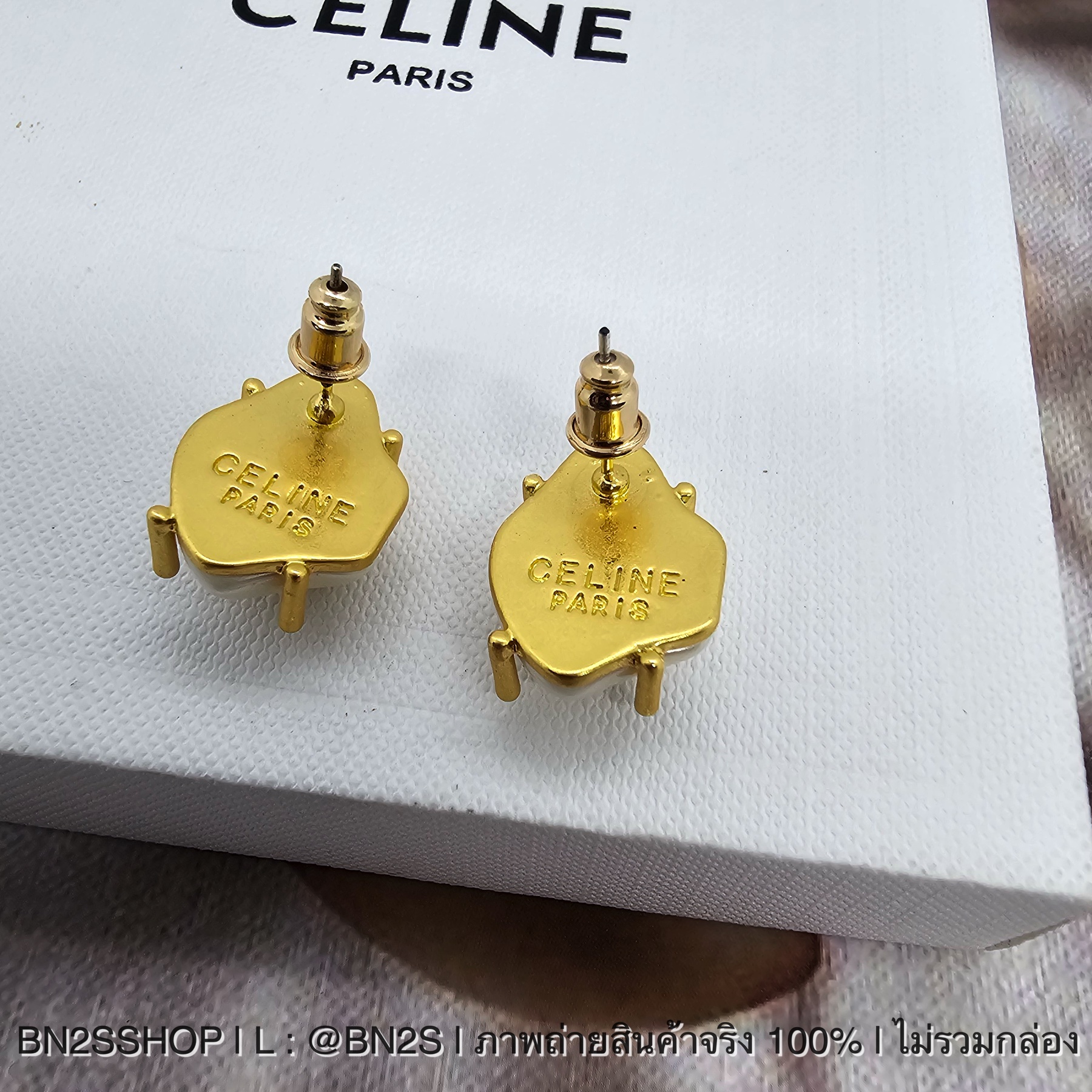 ต่างหูซีลีน จี้หินไข่มุกสีขาว งานปั๊มแบรนด์ด้านหลัง