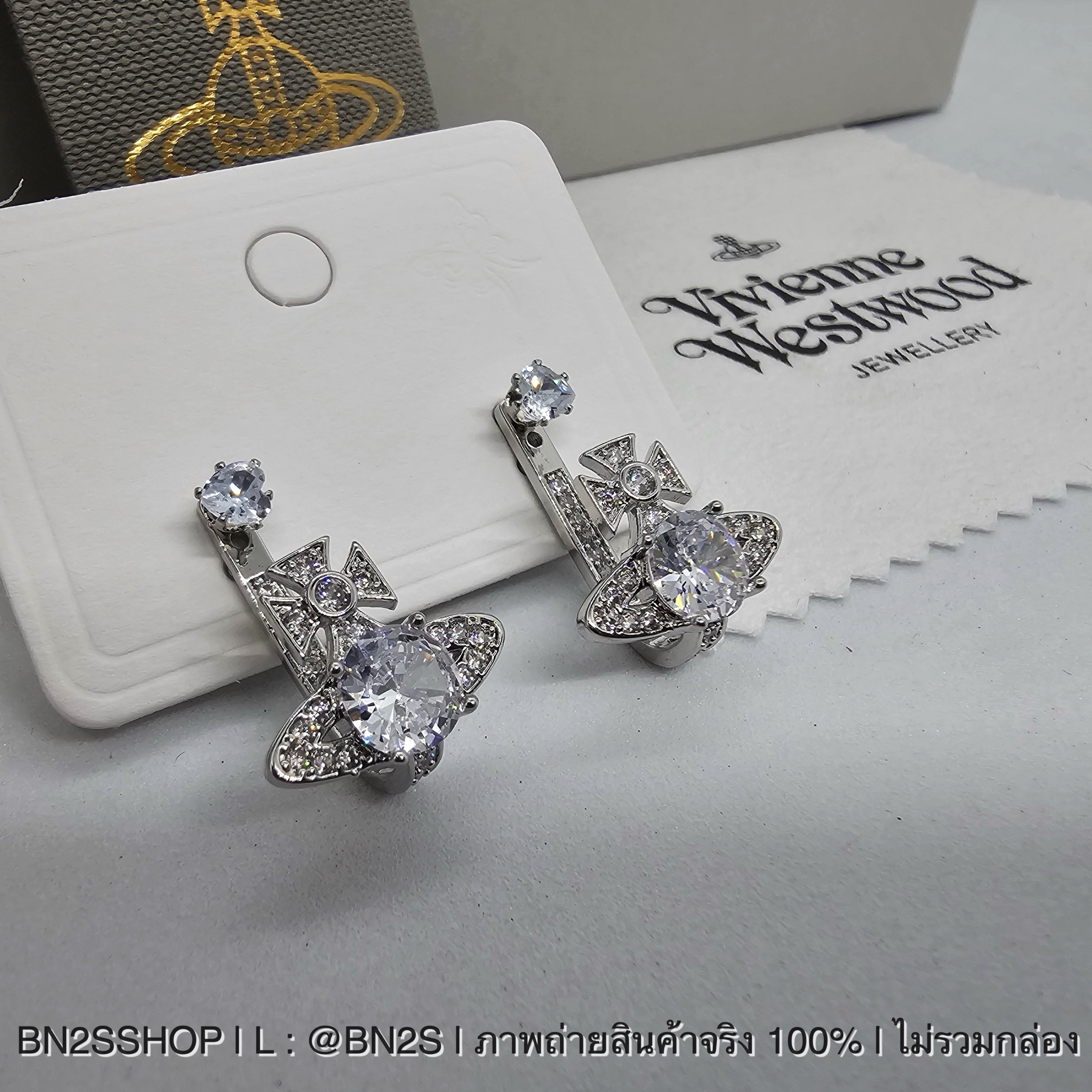 Vivienne Westwood Earrings ต่างหูวิวเวียน ต่างหูห้อยจี้ดาวเสาร์ทับหลัง อะไหล่เงิน