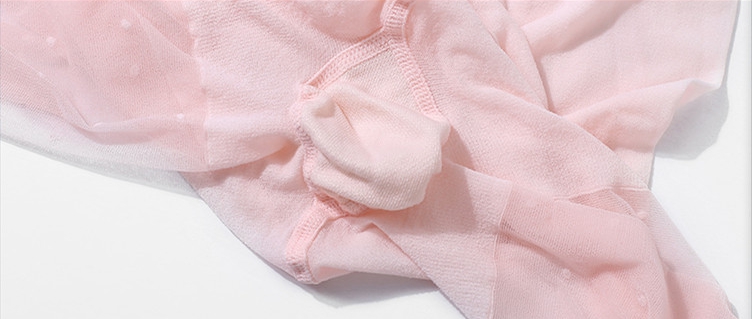 ถุงน่องเด็ก สีชมพูโอรสแบบโปร่ง ลายจุดน่ารักๆ ช่วงปลายเท้าแต่งเป็นลายรองเท้าบัลเล่ต์