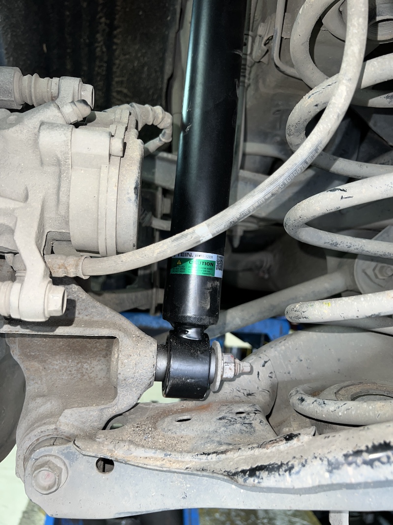 ติดตั้งโช้คอัพ Tein EnduraPro Basic พร้อมอะไหล่ครบชุด สำหรับ Mazda CX-5 KF คืนความหนึบ ที่ร้านยางเจริญรุ่งเรือง นนทบุรี ติดตั้งโช้คอัพ Tein EnduraPro Basic พร้อมอะไหล่ครบชุด สำหรับ Mazda CX-5 KF คืนความหนึบ ที่ร้านยางเจริญรุ่งเรือง นนทบุรี