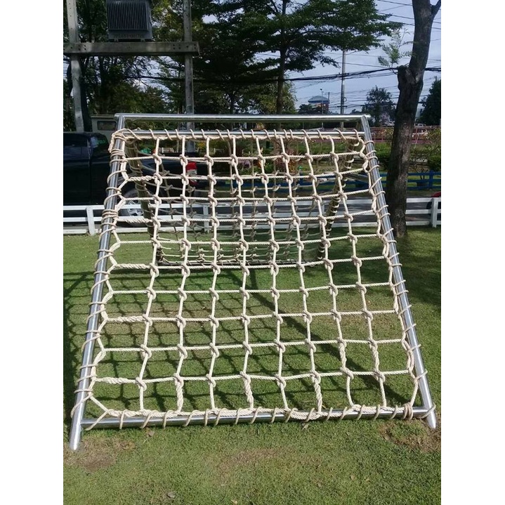 ตาข่ายปีนป่ายสำหรับเด็กเล็ก-เด็กโต ตาข่ายปีนป่ายเชือกใยยักษ์ 16 มิล ตา 15 CM.ตาข่ายติดตั้งง่าย ตาข่ายฐานลูกเสือ เข้าค่าย