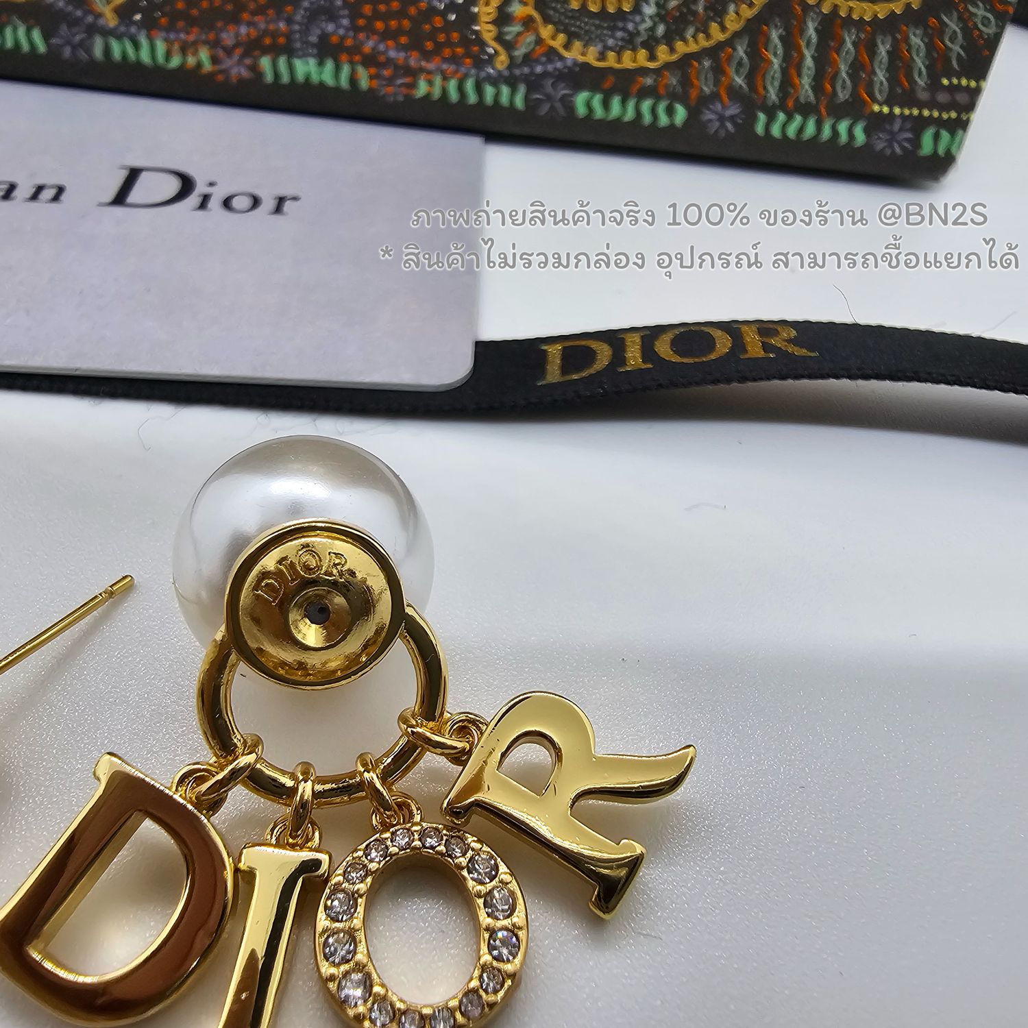 สีเงิน | CHRISTAIN DIOR TRIBALES ต่างหูไข่มุกดิออ จี้ตัวห้อยโลโก้ดิออ งาน 1:1 พร้อมส่ง งานสวย ปั๊มทุกจุด ไม่ลอก ไม่ดำ งานดีที่สุดน้าา