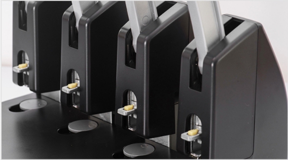 เครื่องเจาะกระดาษ4รูSTD-15004 เจาะรูกระดาาหนา 150 แผ่น มาแทนรุ่นKw trio 9540