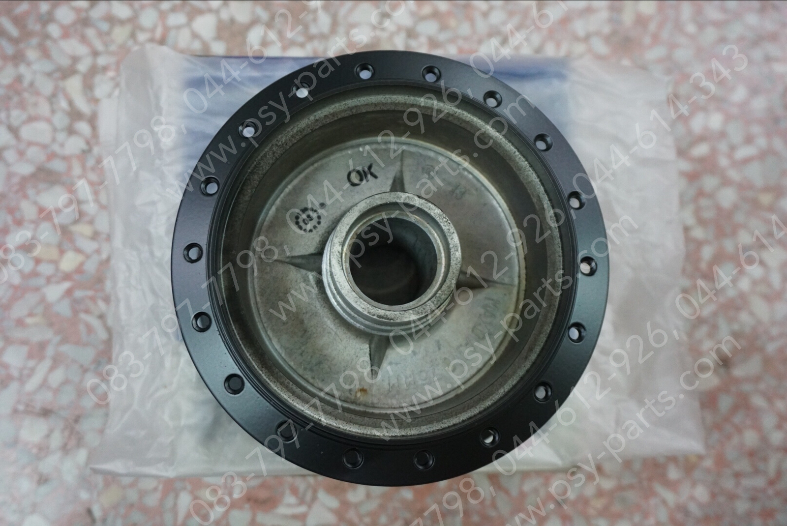 ดุมหลัง TUXEDO, COSMO, G 7 สีดำ (ดุมเล็ก)