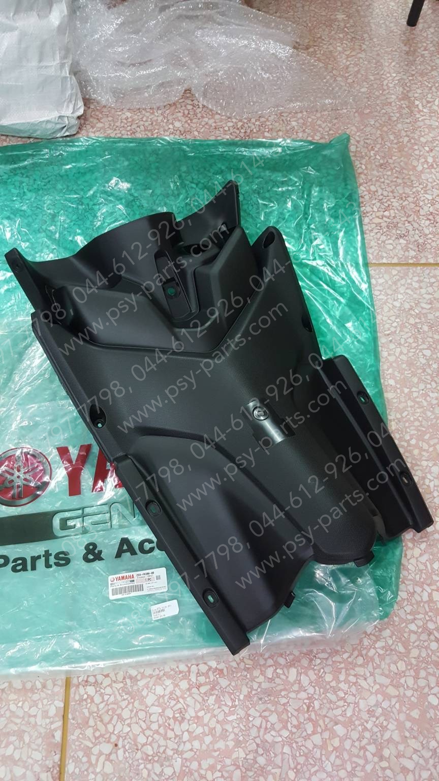 บังลม ตัวใน GT 125 แท้ๆ สีดำ 2SX-F8300-00