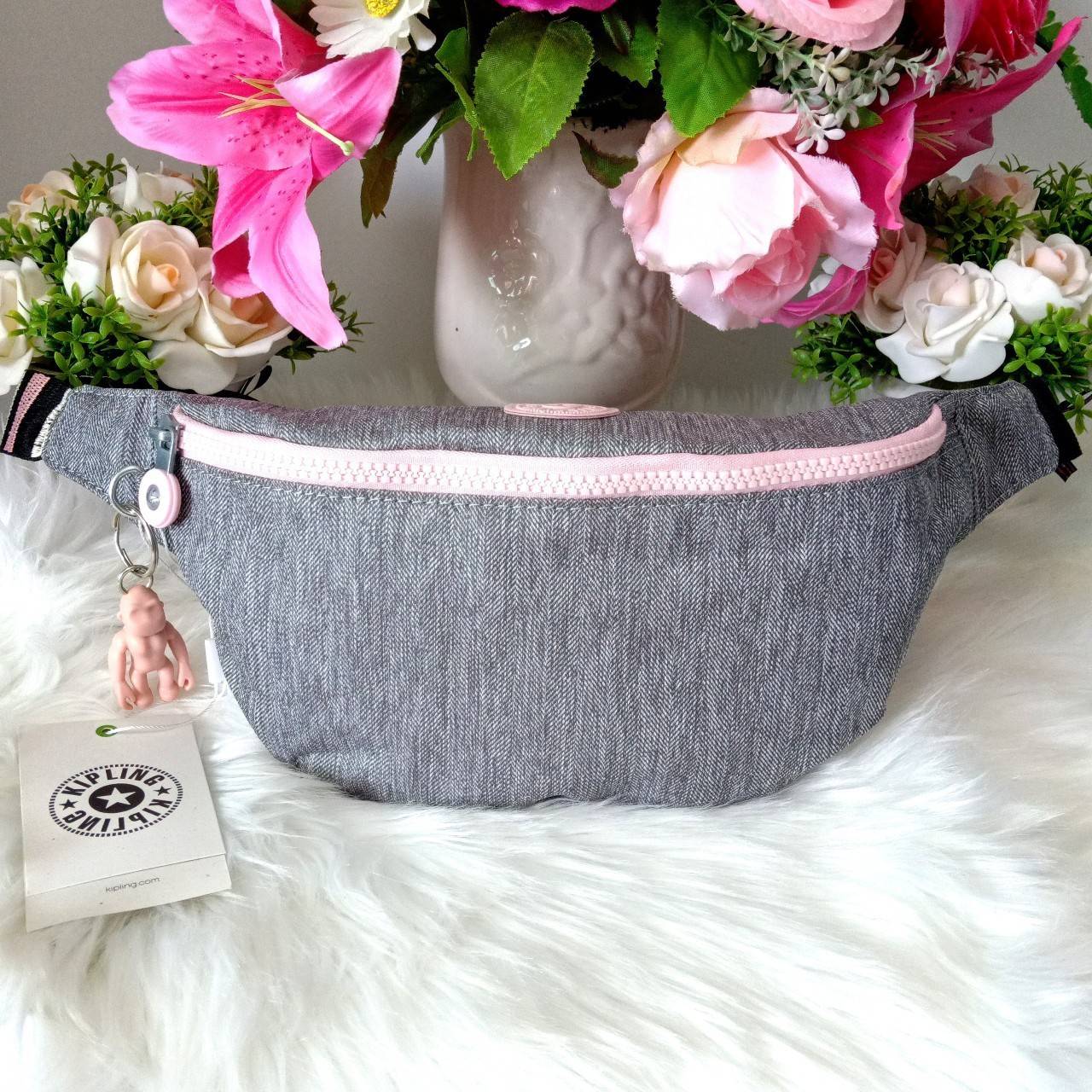 KIPLING กระเป๋าสะพาย กระเป๋าคิปลิ้ง Pac Man Fresh Waist Pack