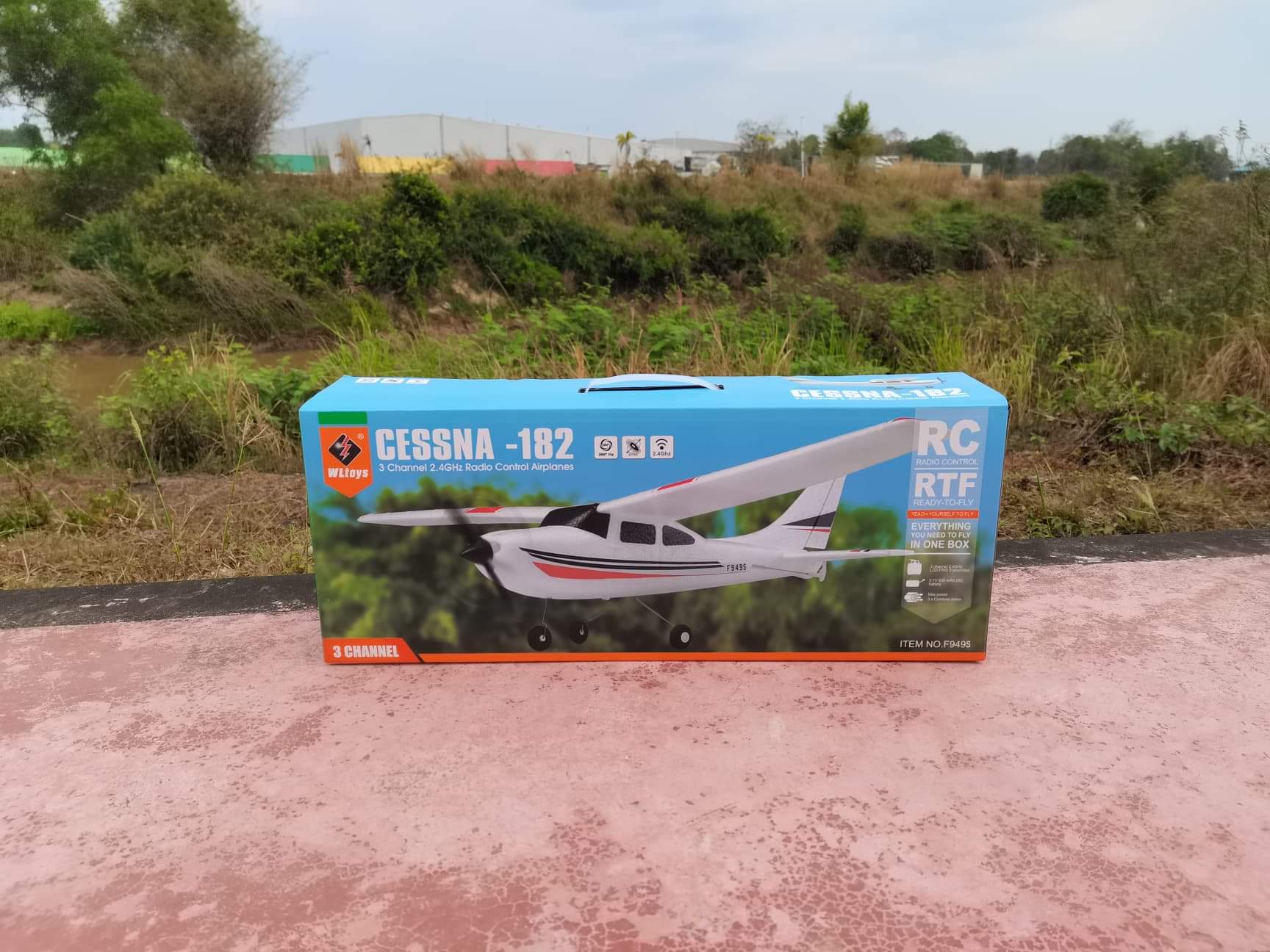 เครื่องบินบังคับวิทยุ แบบฝึกบินเทรนเนอร์ WL-TOYS F949 3CH MINI CESSNA 2.4GHZ สินค้าชุดพร้อมเล่น บินง่ายมากๆ