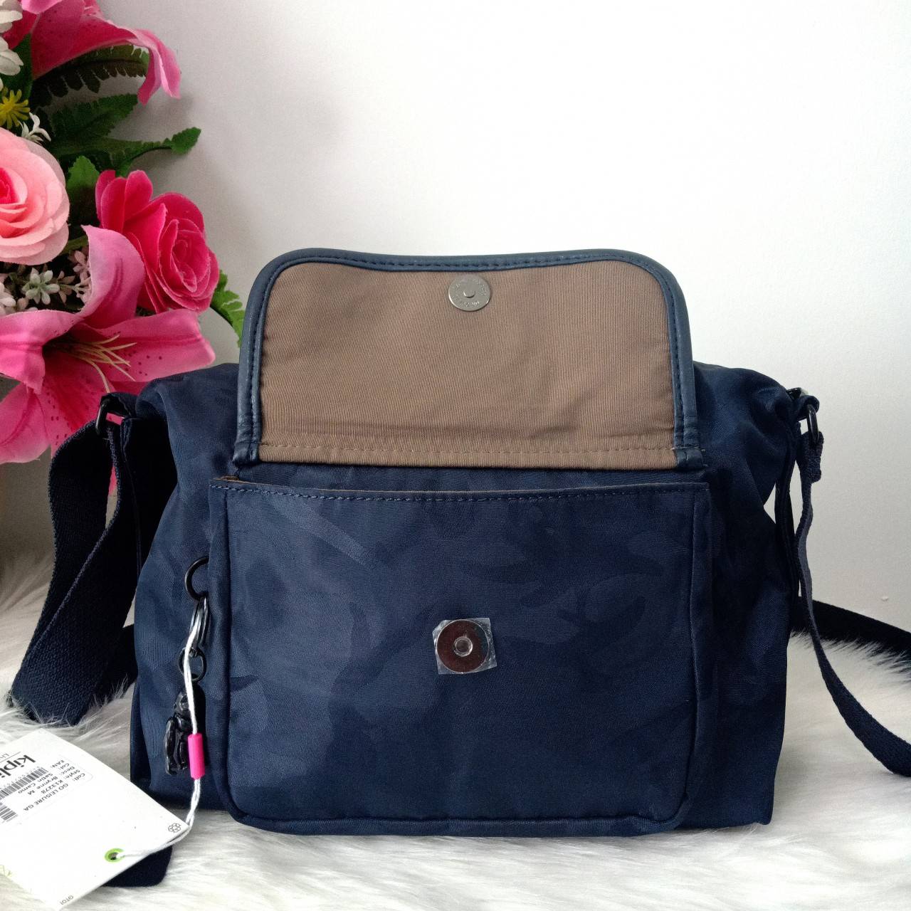 KIPLING BRYNNE Satin Camo กระเป๋าถือ สะพายข้าง