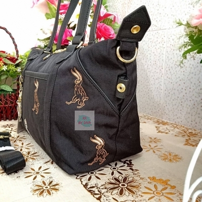 Kipling กระเป๋าสะพาย รุ่น ART HELEN LEE