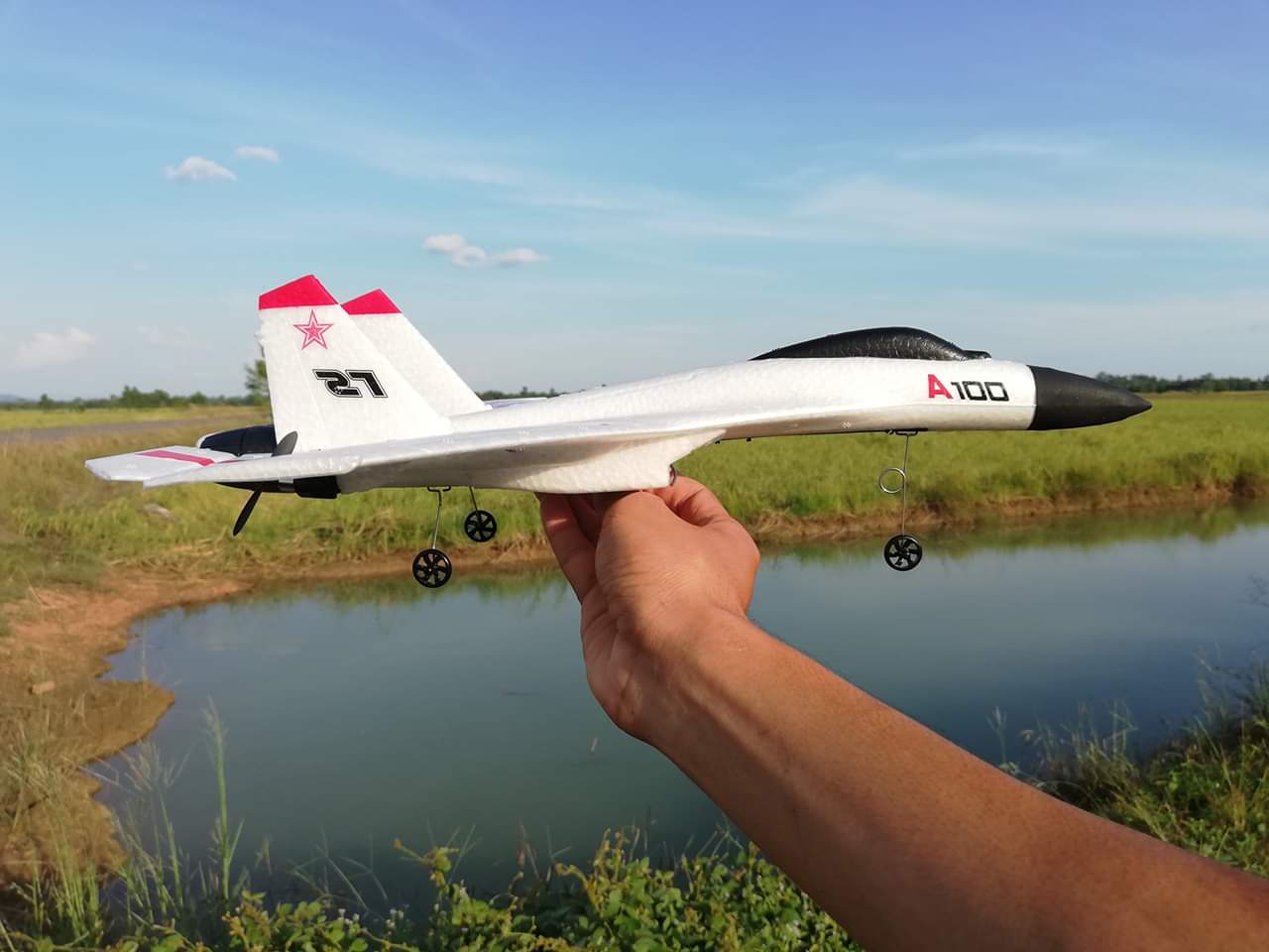 เครื่องบินบังคับวิทยุ XK A100 3CH SU-27 /J-11 FIGTER