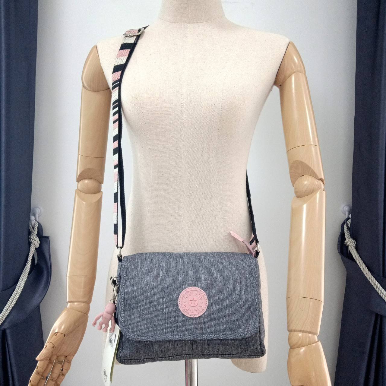 Kipling Shayna กระเป๋าสะพายไหล่ กระเป๋า ไนล่อน แท้