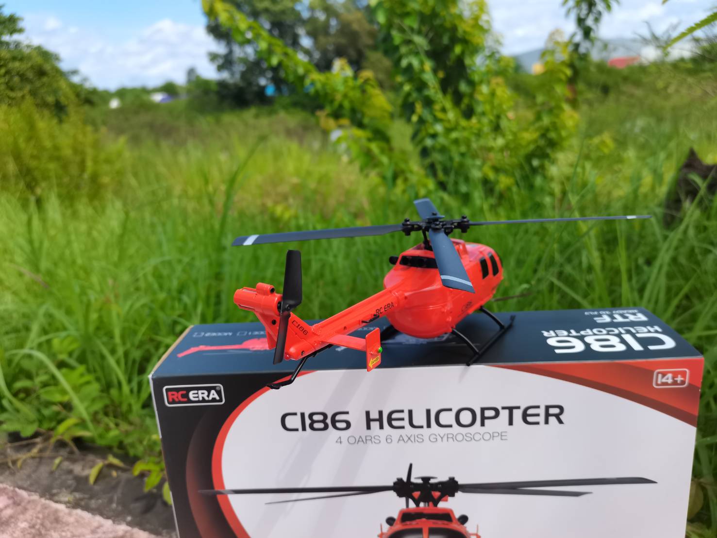 เฮลิคอปเตอร์บังคับวิทยุ RC ERA 2.4G C186 RC เฮลิคอปเตอร์ 4ใบพัด 6แกน Gyroscope สำหรับ Stabilization TC ของเล่น RC ชุดพร้อมเล่น