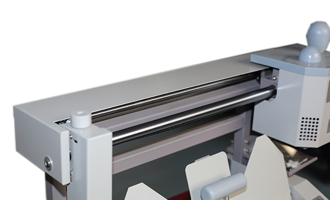 เครื่องเข้าเล่มสันกาวอัตโนมัติระบบดิจิตอลยี่ห้อDocon รุ่น DC30+
