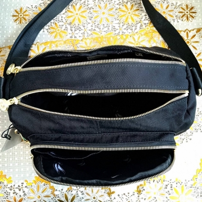 กระเป๋าสะพาย คิปลิ้ง KIPLING รุ่น ART HELEN LEE BUNNY