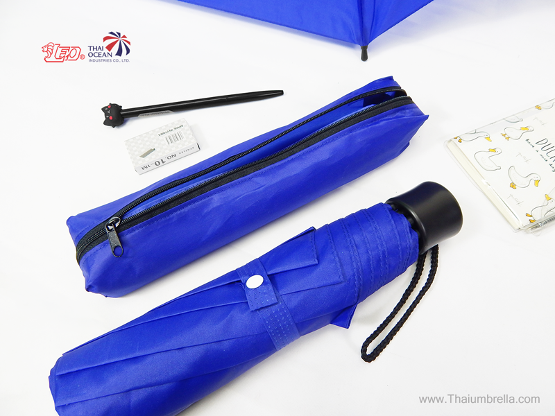 Leo ร่มพับ 3 ตอน สีพื้นน้ำเงิน เข้าได้กับทุกชุดเสื้อผ้า พร้อมกระเป๋าใส่ร่ม พกง่าย