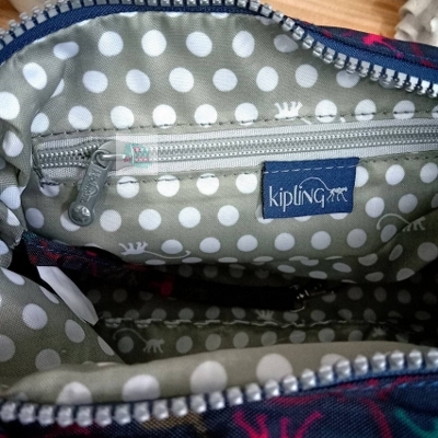 SALE! คิปลิ้ง Kipling กระเป๋าสะพายข้างReth