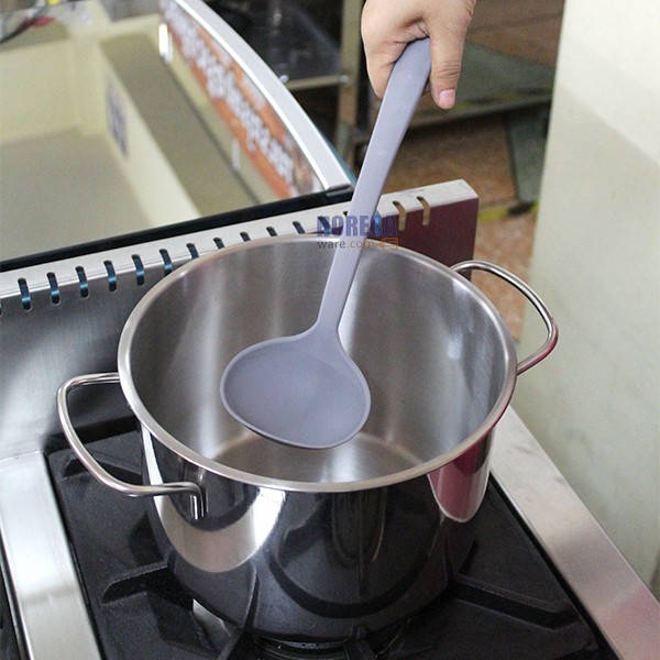 Super Nylon กระบวยไนลอน สีเทา ตราฟิกเกอร์