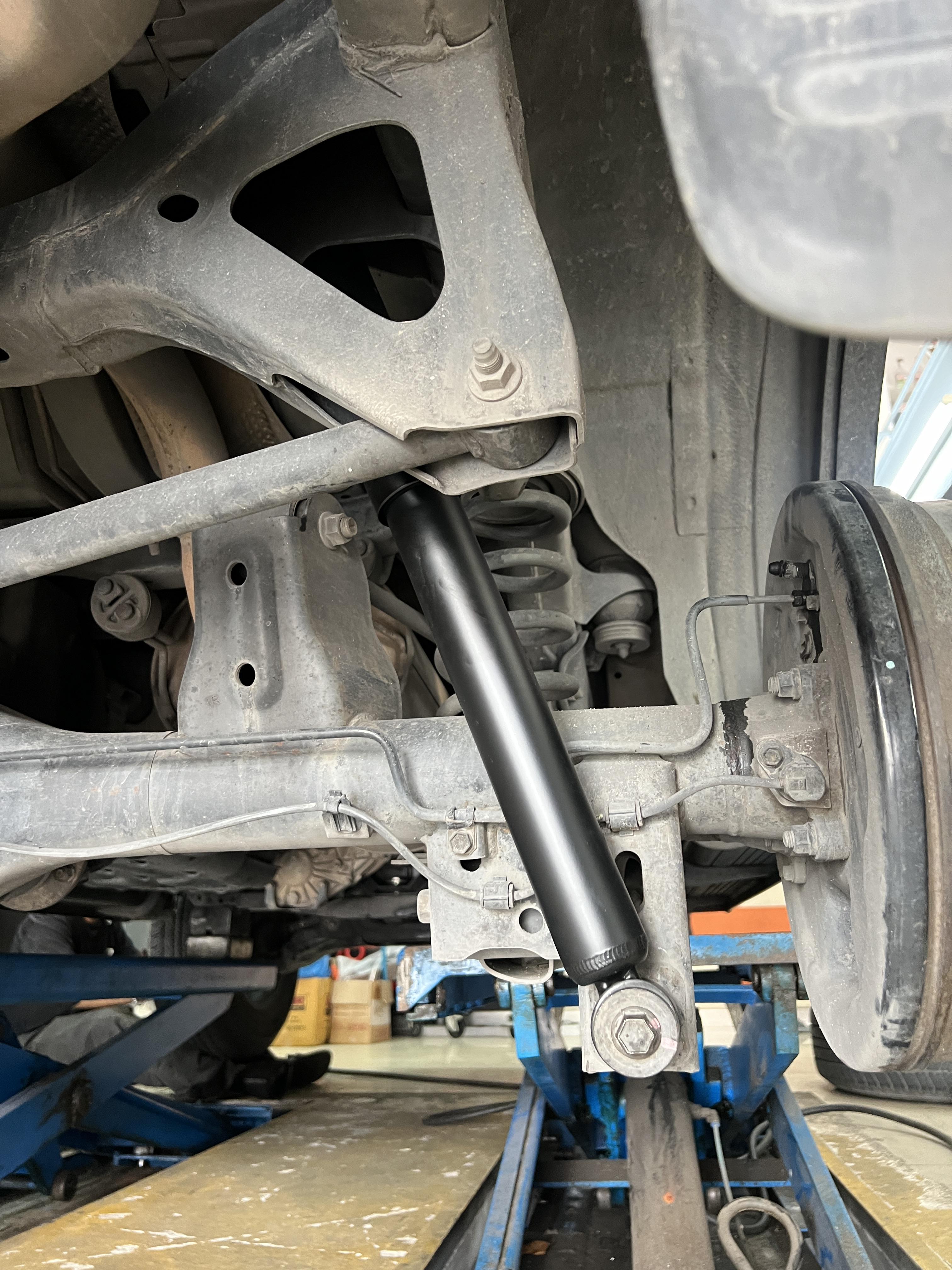 ช่วงนี้ขายจานเบรกดี ของดี ใช้ดีก็มาติดตั้งครับ TOYOTA FORTUNER เข้ารับบริการอัพเกรดช่วงล่างและระบบเบรก [+] MONROE OE SPECTRUM [+] XPS จานเบรกอัพเกรด ตรงรุ่น ใช้งานประจำวัน *เพื่อความสะดวกในการรับบริการ นัดหมายเวลาก่อนเข้ารับบริการทุกครั้งครับ 𝙊𝙪𝙧 𝙎𝙚𝙧𝙫𝙞𝙘𝙚 บริการทางร้านเรารับทำอะไรบ้าง 🔧 มียางรถยนต์ทุกยี่ห้อให้เลือกซื้อ 🔧 โช้คอัพ สปริง 🔧 เช็คช่วงล่าง แก้ปัญหาให้ตรงจุด 🔧 ติดตั้งยางแบบไร้รอย 100% 🔧 บริการสลับยาง ตามอายุ 🔧 บริการล้างลิ้นปีกผีเสื้อ 🔧 บริการเช็คระยะรถยนต์ 🔧 เปลี่ยนถ่ายของเหลวทั้งระบบ 🔧 ตั้งศูนย์ด้วยเครื่อง HUNTER นำเข้าจาก USA สอบถามข้อมูลเพิ่มเติม หรือนัดหมายเข้ารับบริการ ☎️ : 08-6569-1915 ☎️ : 08-6544-5963 Line id : @88rw Tiktok : https://www.tiktok.com/@88rwycrr Youtube : https://youtube.com/@88rw Facebook : https://www.facebook.com/88rwtire Location : https://goo.gl/maps/HrNUAZXPN94KvxZ98?coh=178573&entry=tt #รถยนต์มีปัญหาไม่รู้ต้องแก้ตรงไหน ทางเรายินดี ตรวจหาปัญหาและหาวิธีแก้ บอกลูกค้าก่อนลงมือทำเสมอราคาเป็นธรรมไม่เอาเปรียบ สบายใจคุณลูกค้า ร้านยางเจริญรุ่งเรือง ยินดีต้อนรับครับ