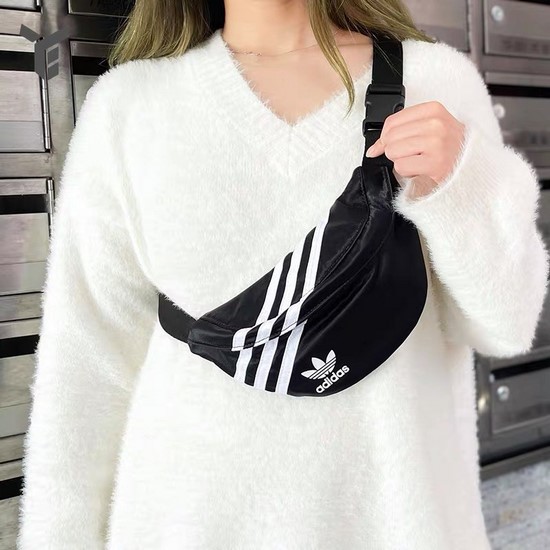 ♨️ กระเป๋าคาดดอก Adidas รุ่น azd