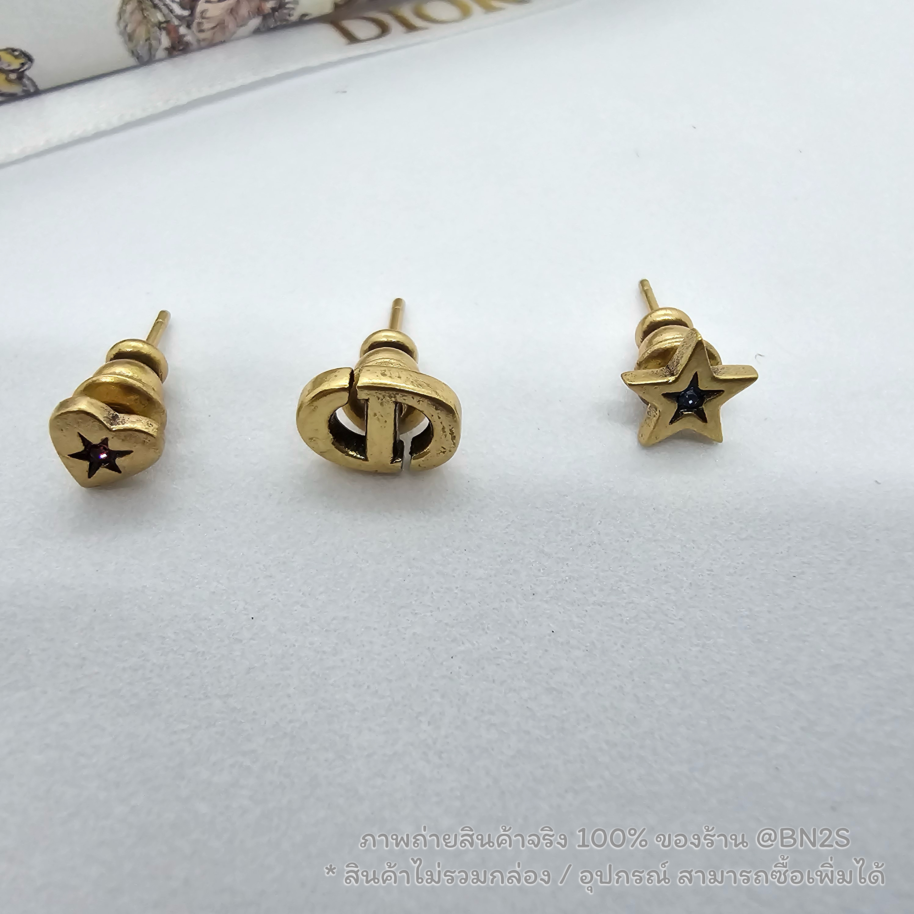 [ออริ] Christain Dior Lucky Charms Set of Stud Earrings Antique Gold-Finish Metal ต่างหู ชุดเช็ท 3 ชิ้น อะไหล่ทองปัดเงาดำ มีถุงกระดาษ ซองซิปล็อค *ไม่รวมกล่อง