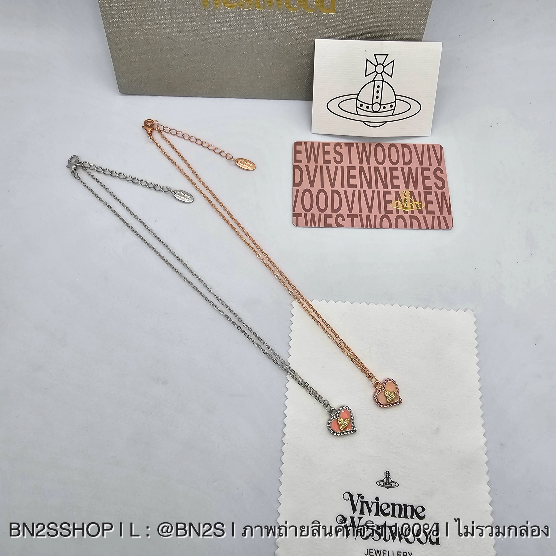 สีเงิน | Vivienne Westwood Petra Necklace Pendant สร้อยคอสายโซ่ จี้หัวใจ Petra ยี่ห้อ วิเวียน เวสทวู๊ด งานปั๊มโลโก้ตัวจี้