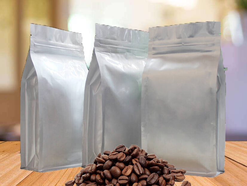 ถุงอลูมิเนียมฟอยด์ ก้นตั้ง แบบมีซิปล็อค ขยายข้าง