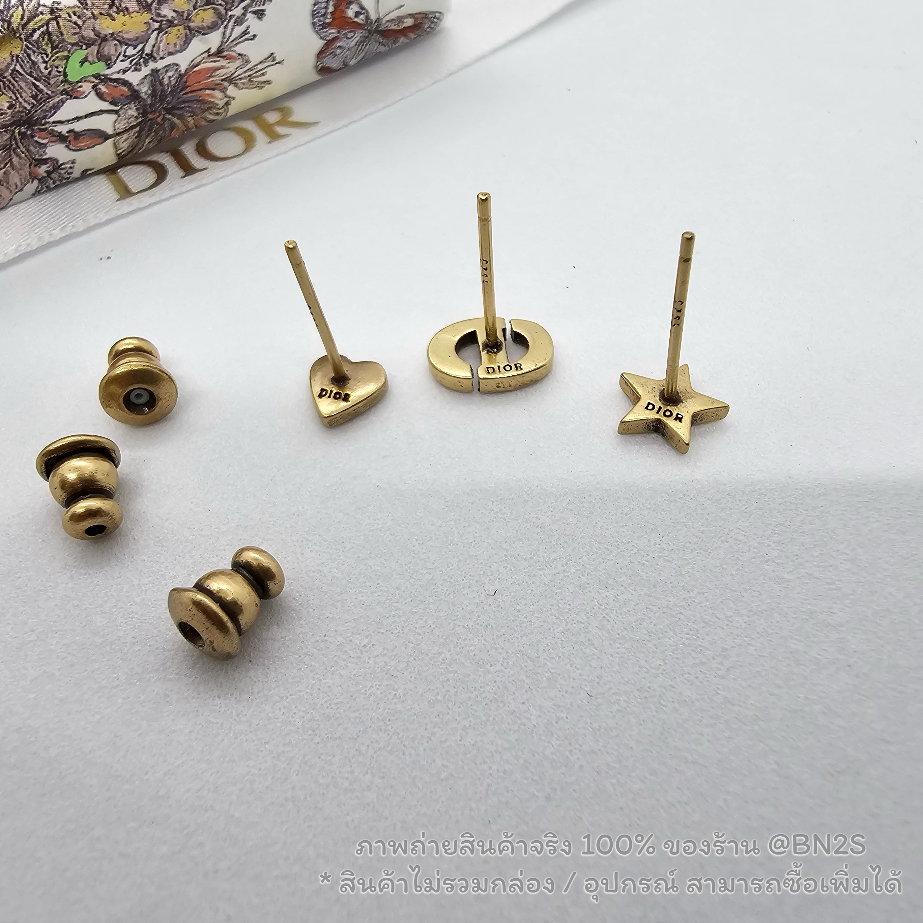 [ออริ] Christain Dior Lucky Charms Set of Stud Earrings Antique Gold-Finish Metal ต่างหู ชุดเช็ท 3 ชิ้น อะไหล่ทองปัดเงาดำ มีถุงกระดาษ ซองซิปล็อค *ไม่รวมกล่อง