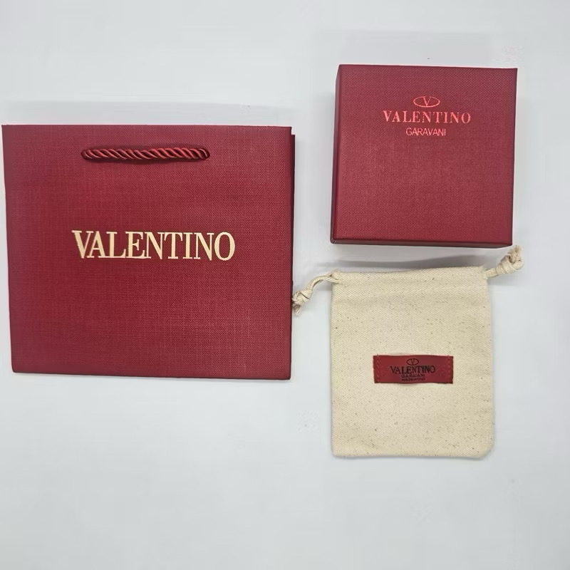กล่องแดง Valentino พร้อมถุงผ้า ถุงกระดาษ